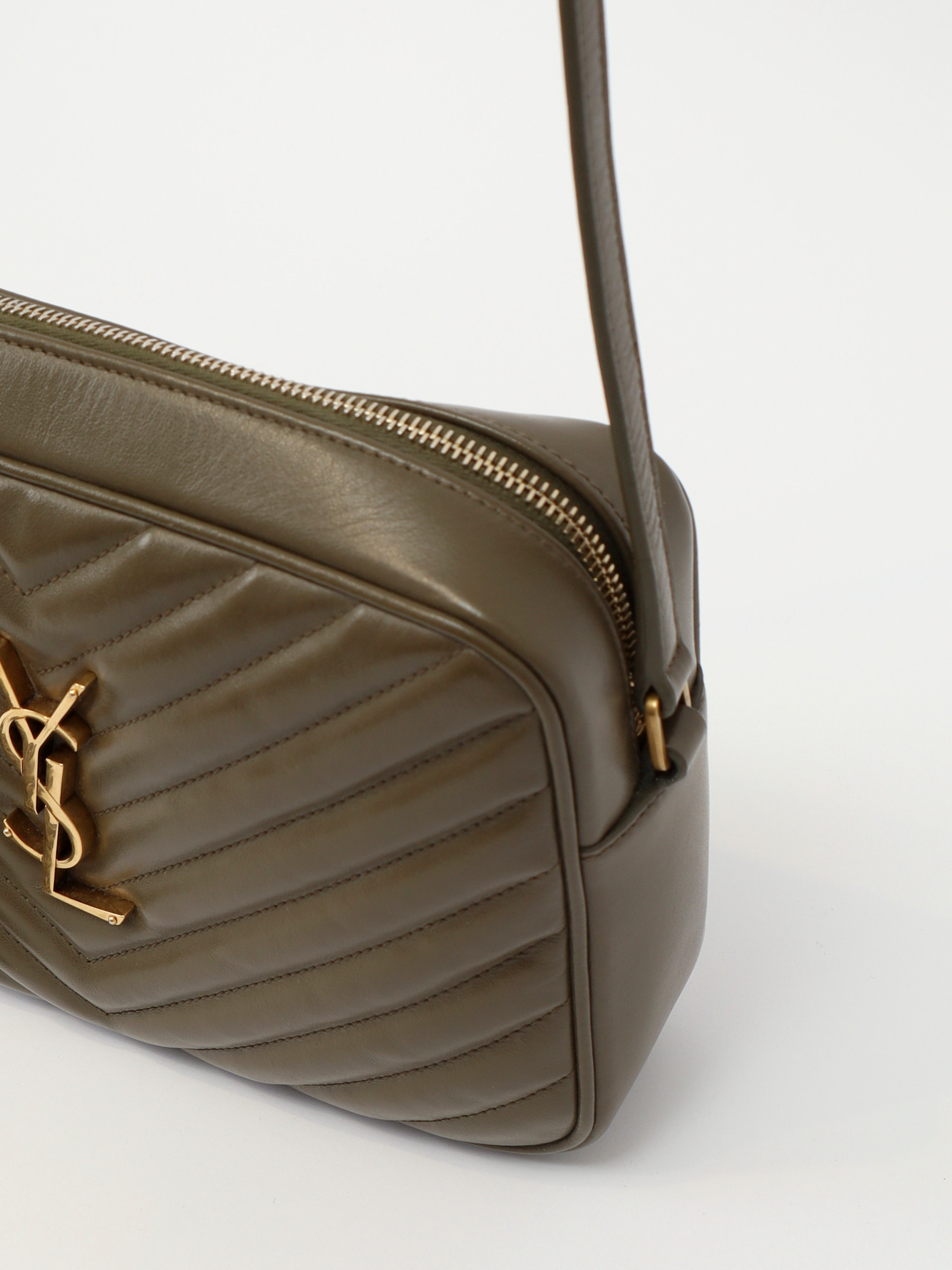 Сумки Saint Laurent Lou изображение #8