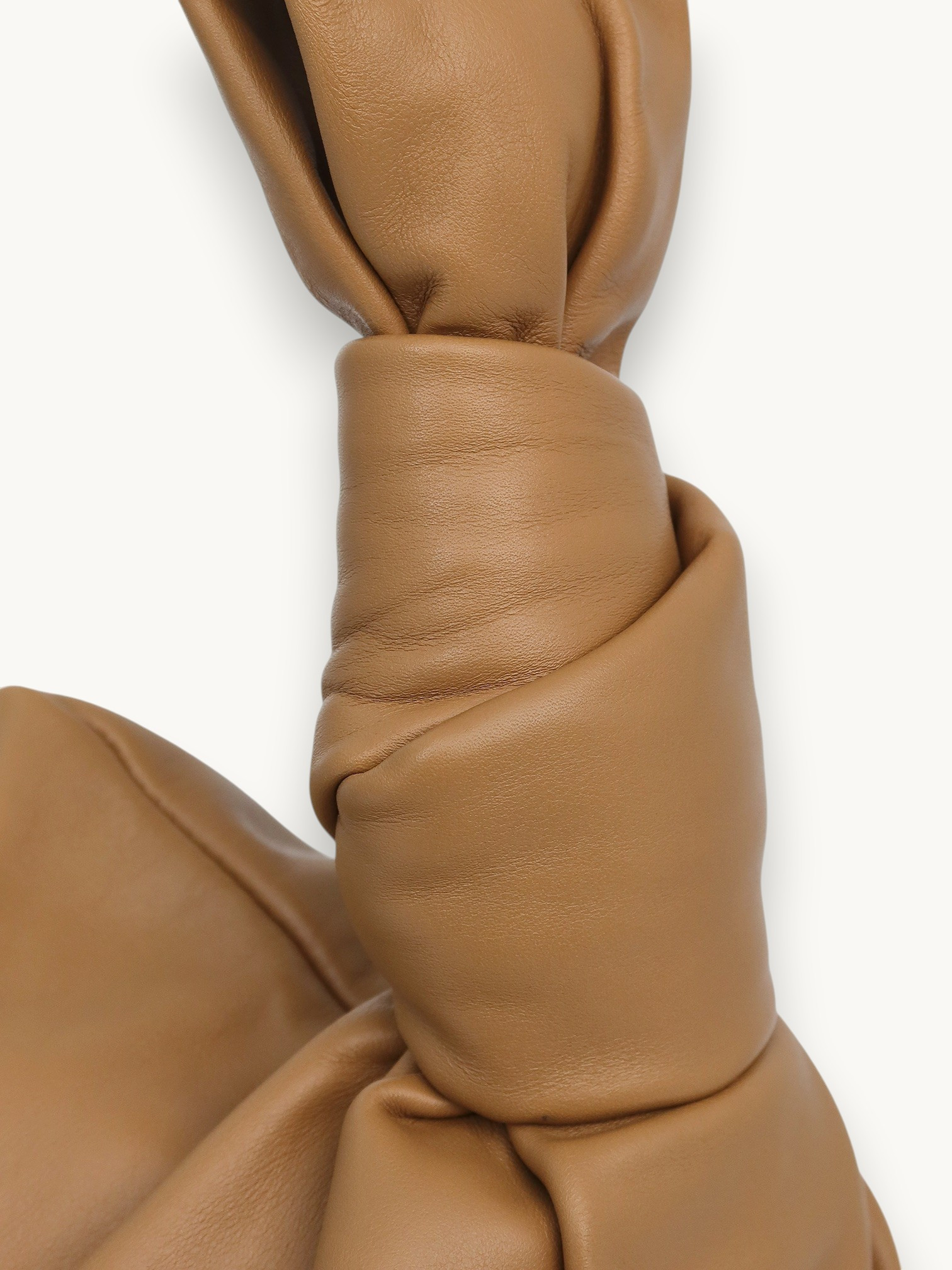Сумки Bottega Veneta Twist изображение #6