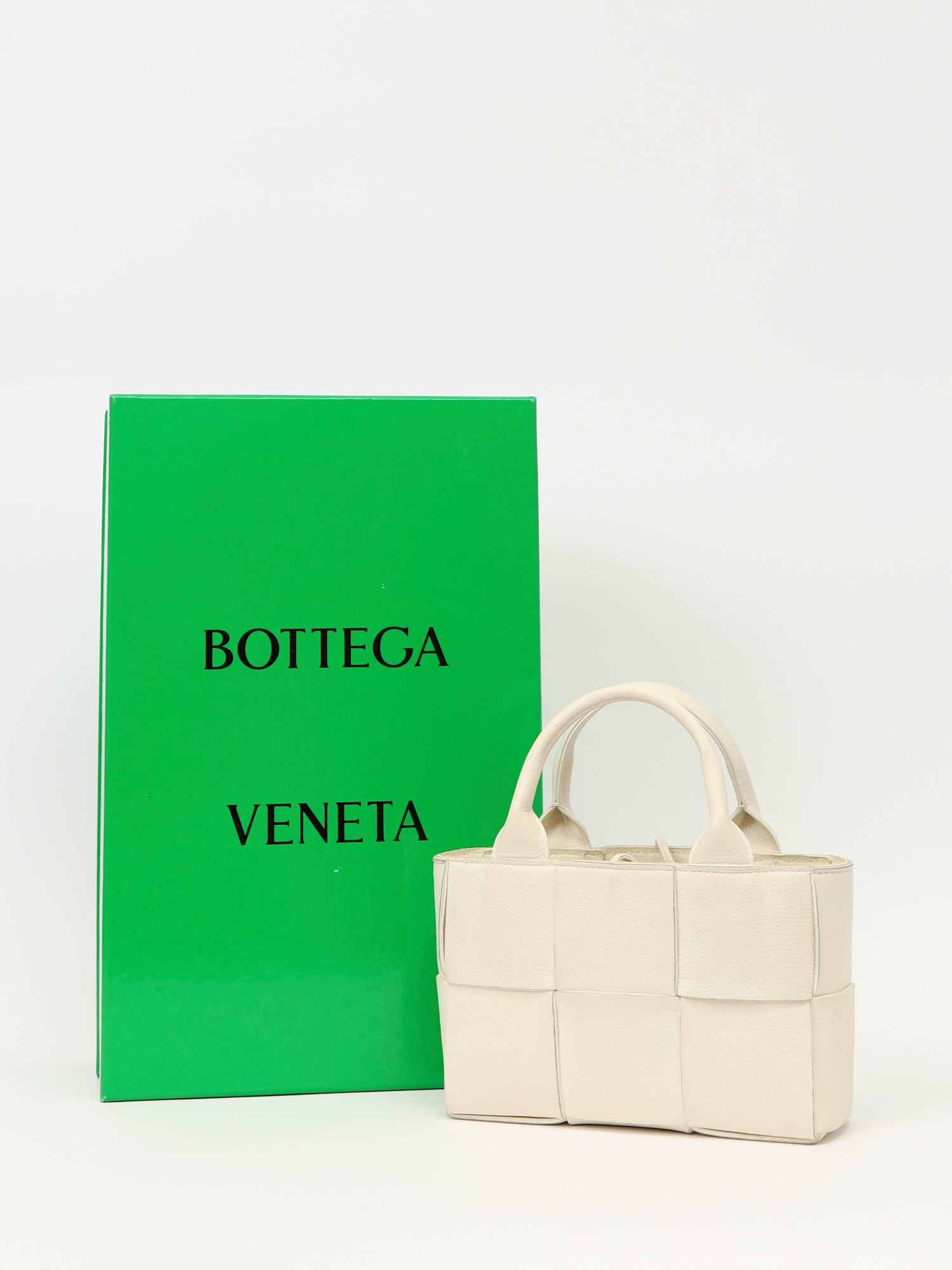 Сумки Bottega Veneta Arco изображение #5