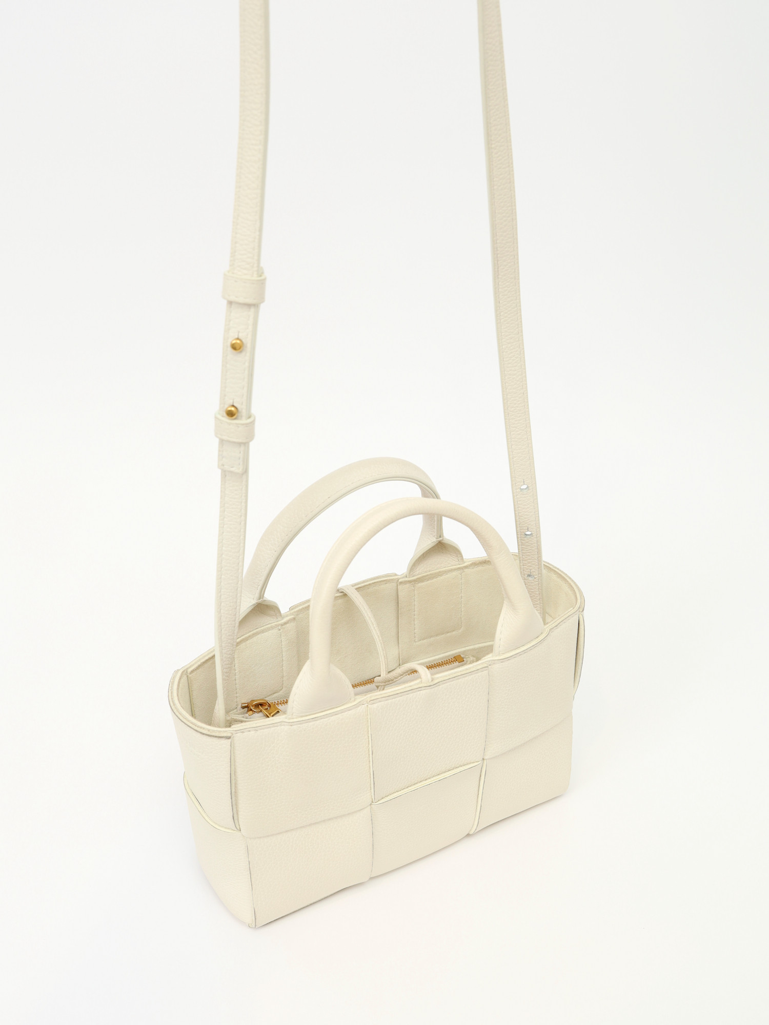 Сумки Bottega Veneta Arco изображение #6