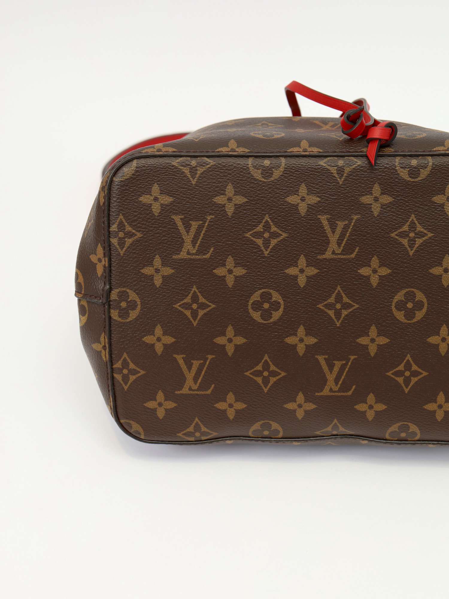Сумки Louis Vuitton NeoNoe изображение #9