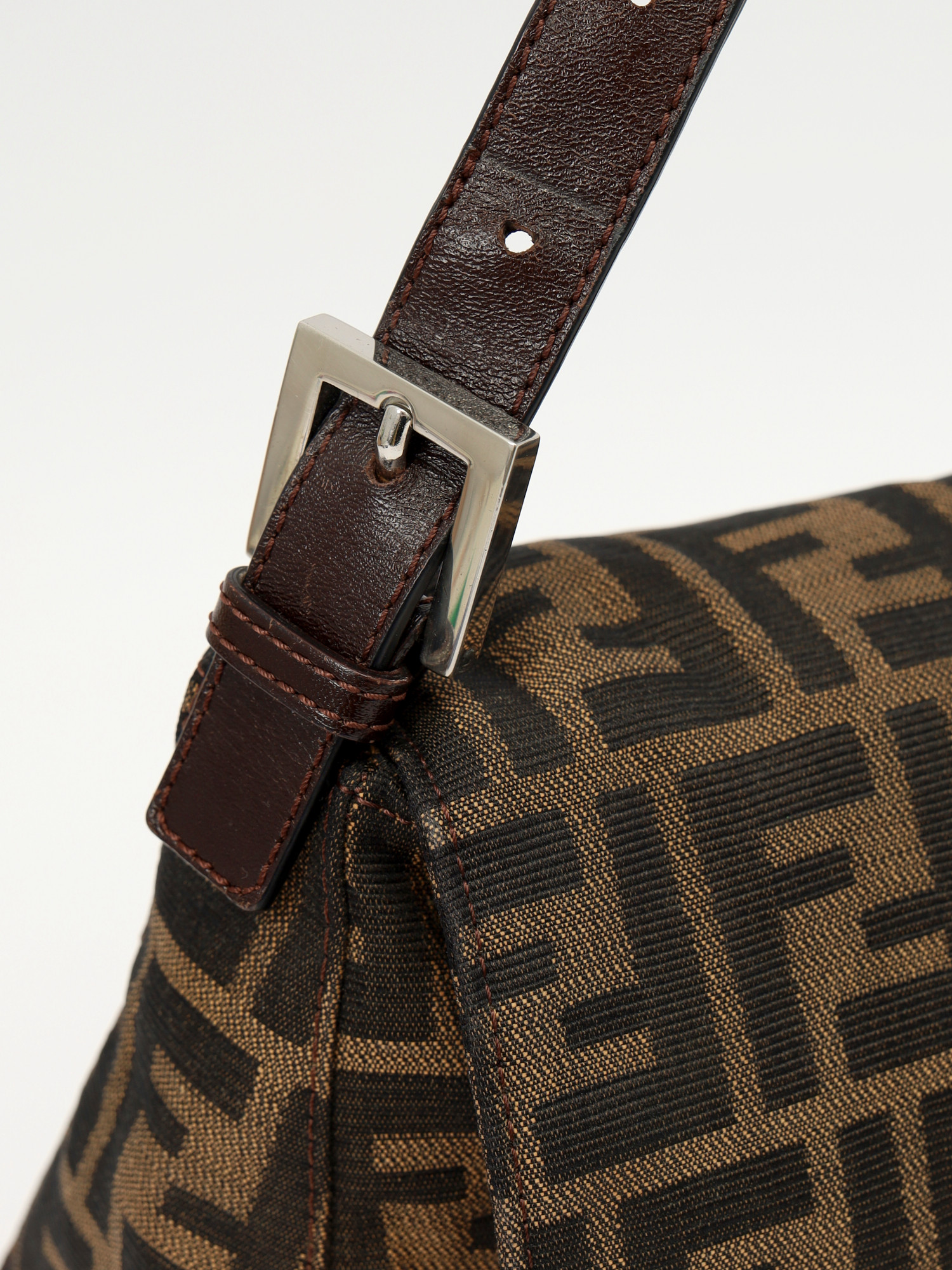 Сумки Fendi Baguette изображение #7
