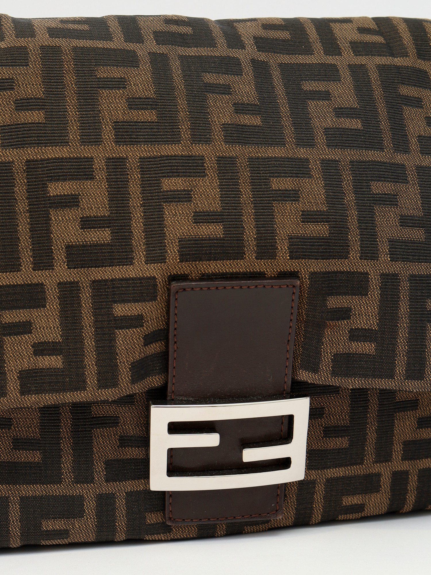 Сумки Fendi Baguette изображение #6
