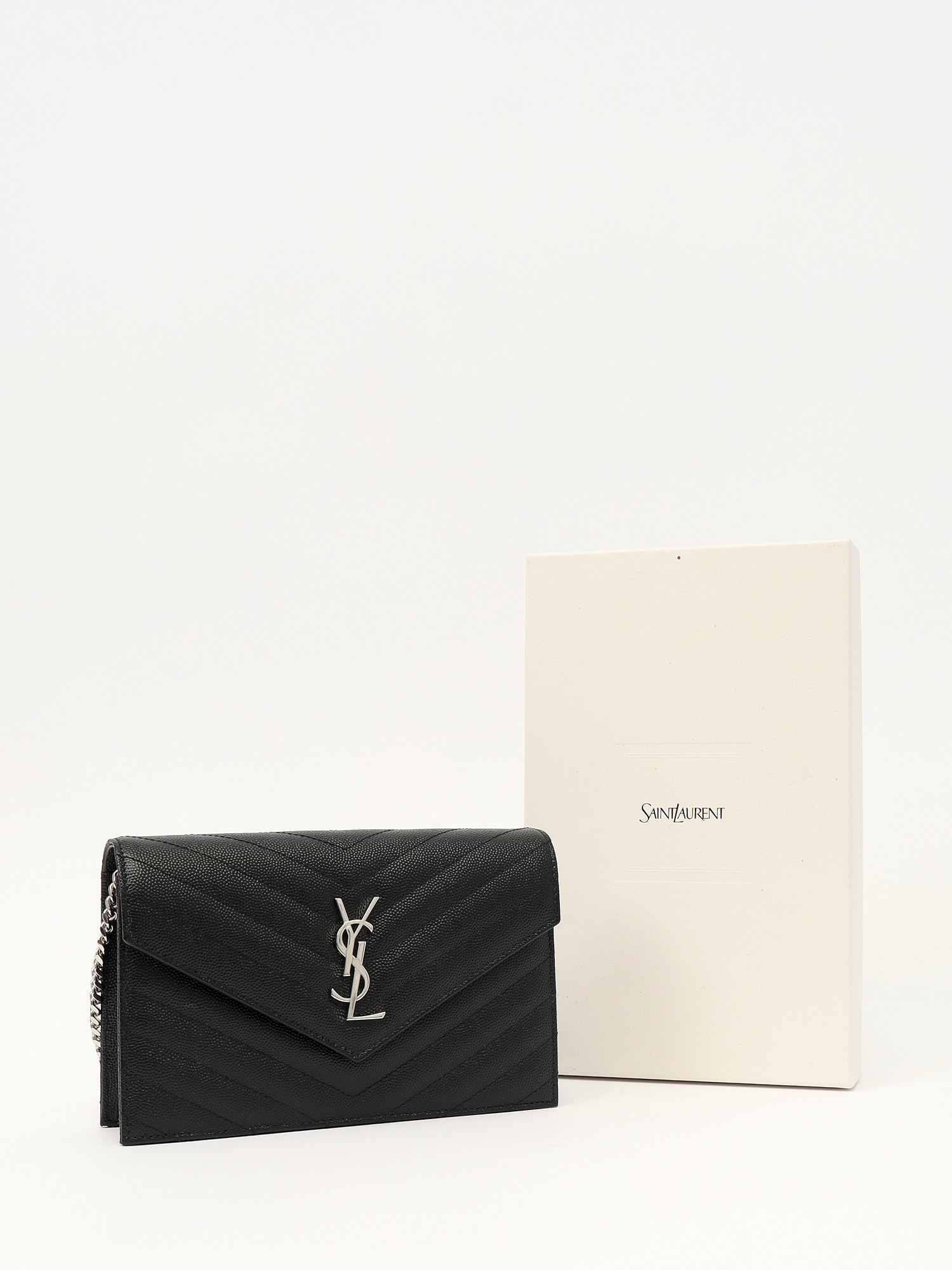 Сумки Saint Laurent Cassandre изображение #5