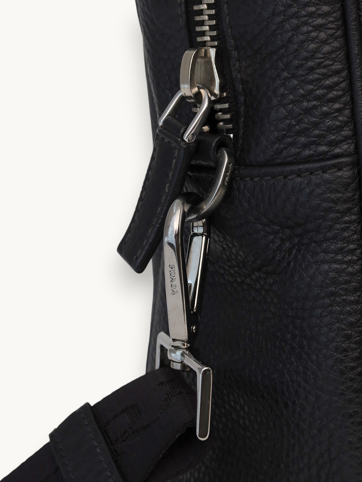 Сумки Prada Briefcase изображение #7
