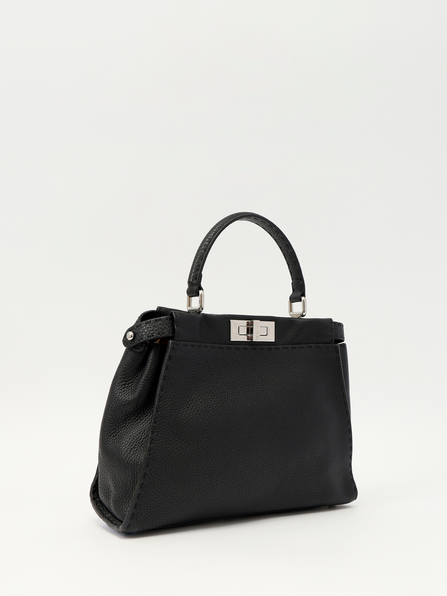 Сумки Fendi Peekaboo изображение #4