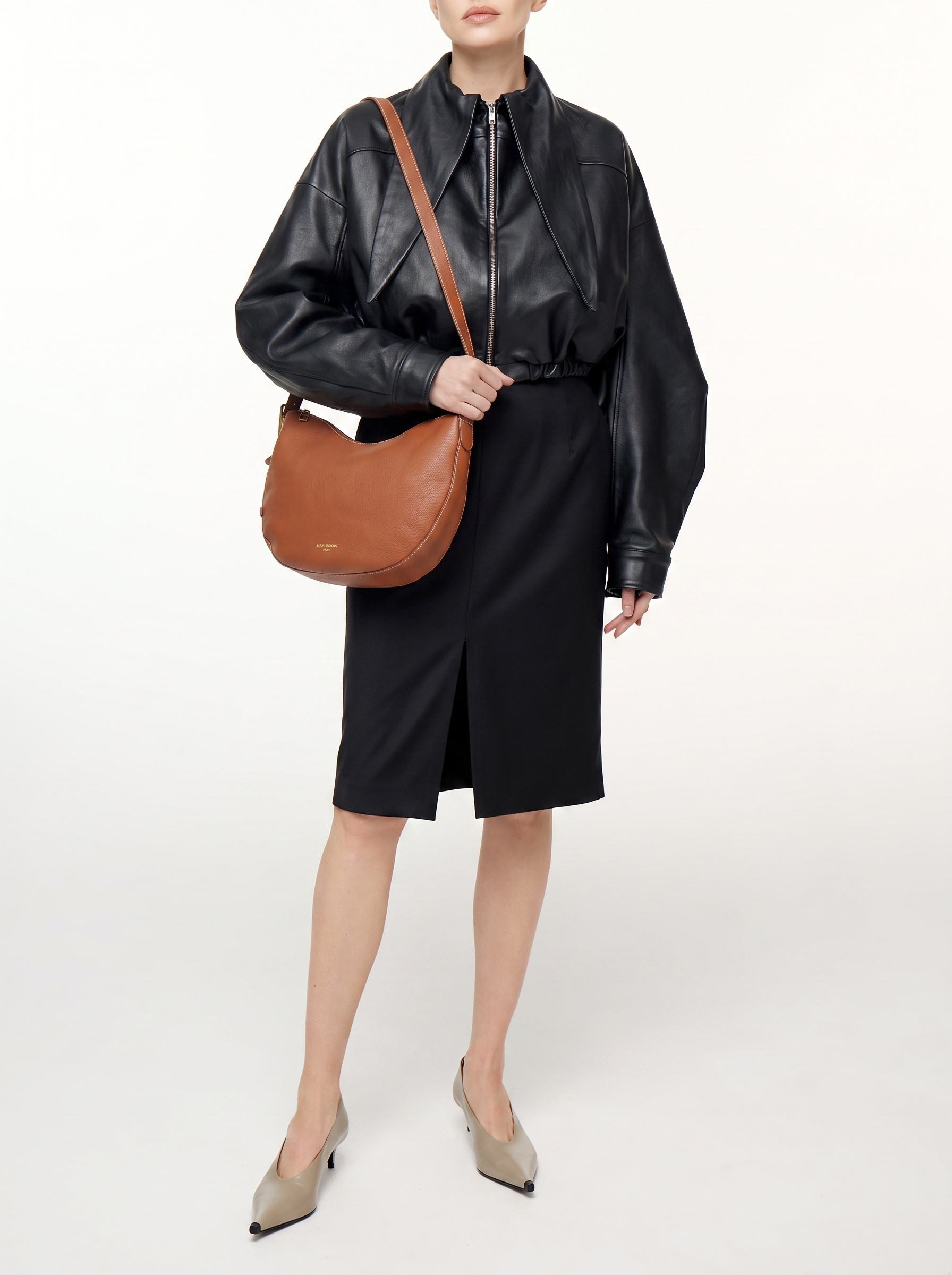 Сумки Louis Vuitton Low Key изображение #2