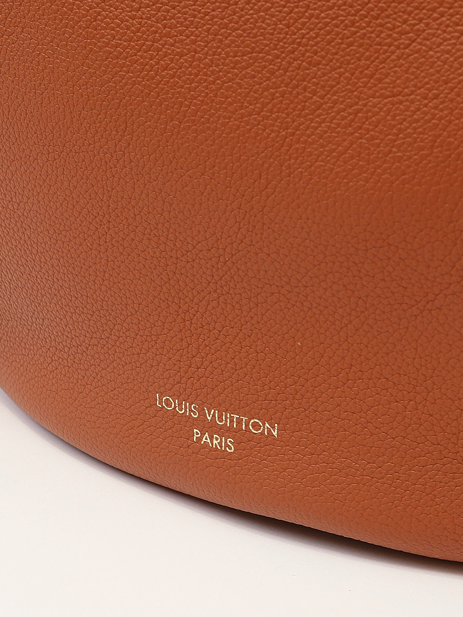 Сумки Louis Vuitton Low Key изображение #8