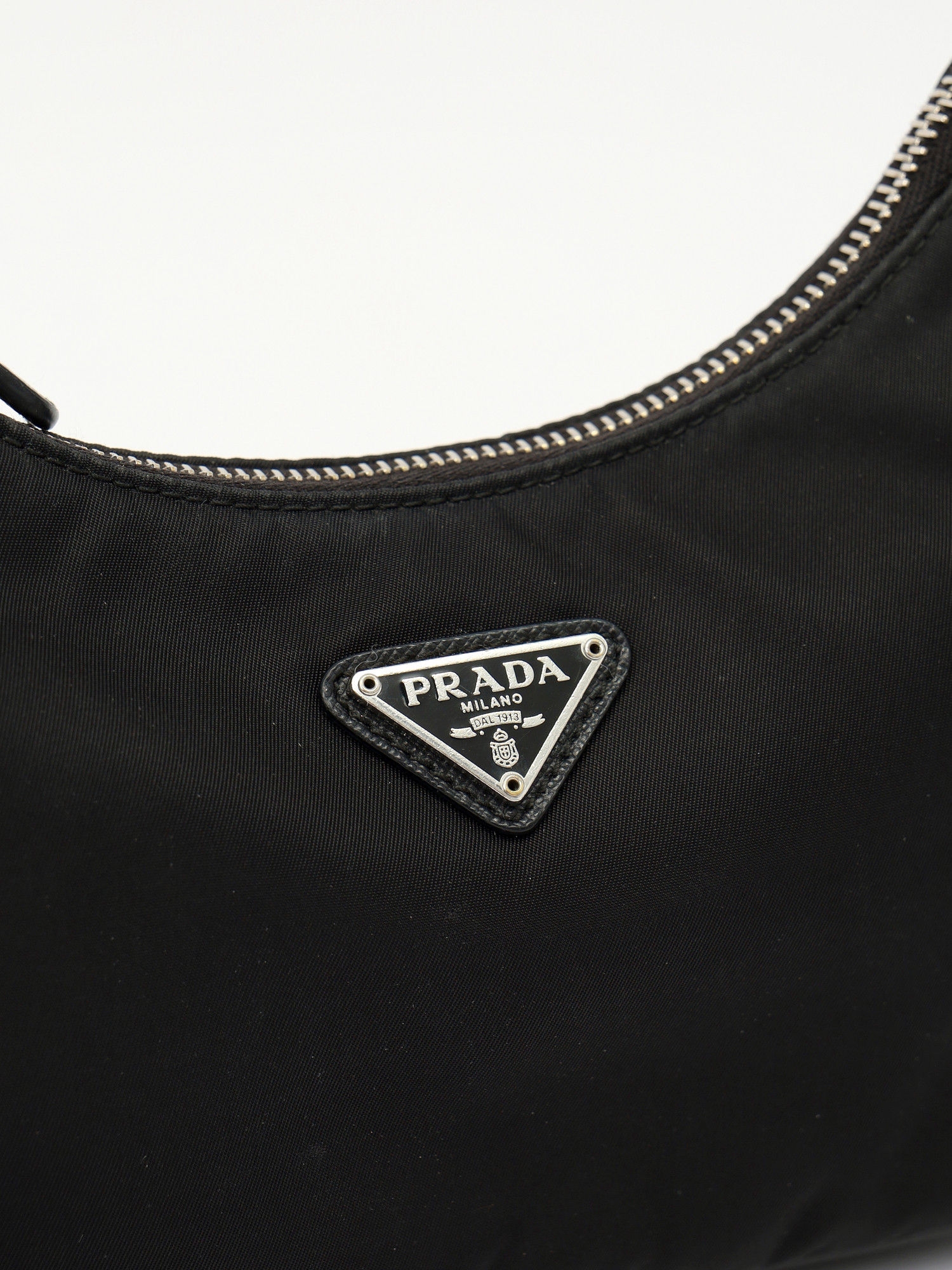 Сумки Prada Re Edition 2005 изображение #7