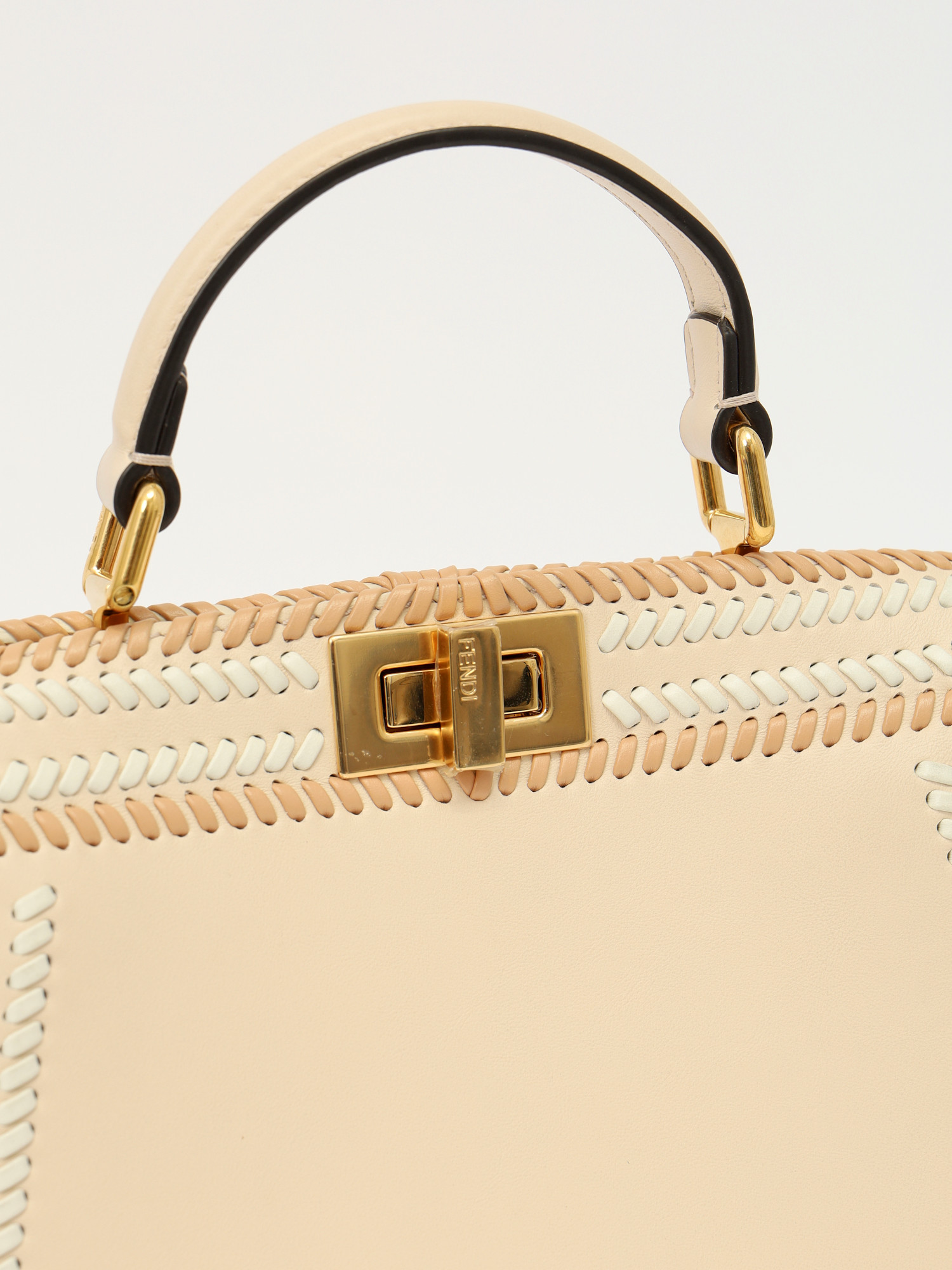 Сумки Fendi Peekaboo изображение #6
