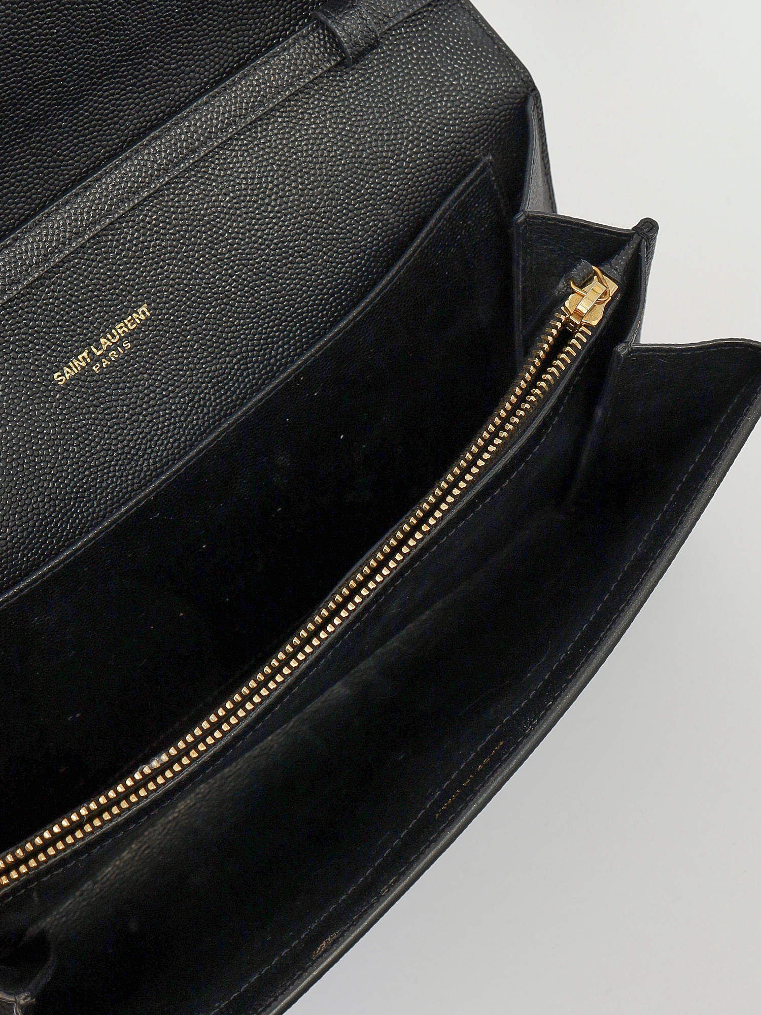 Сумки Saint Laurent Uptown изображение #11