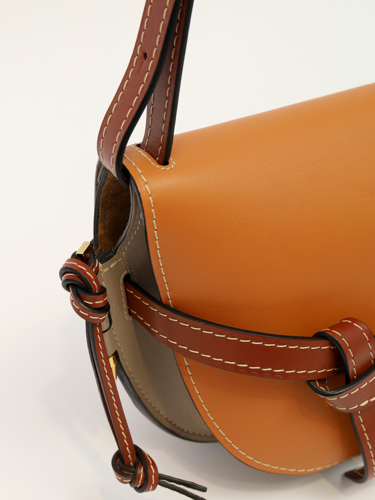 Сумки Loewe Gate изображение #7