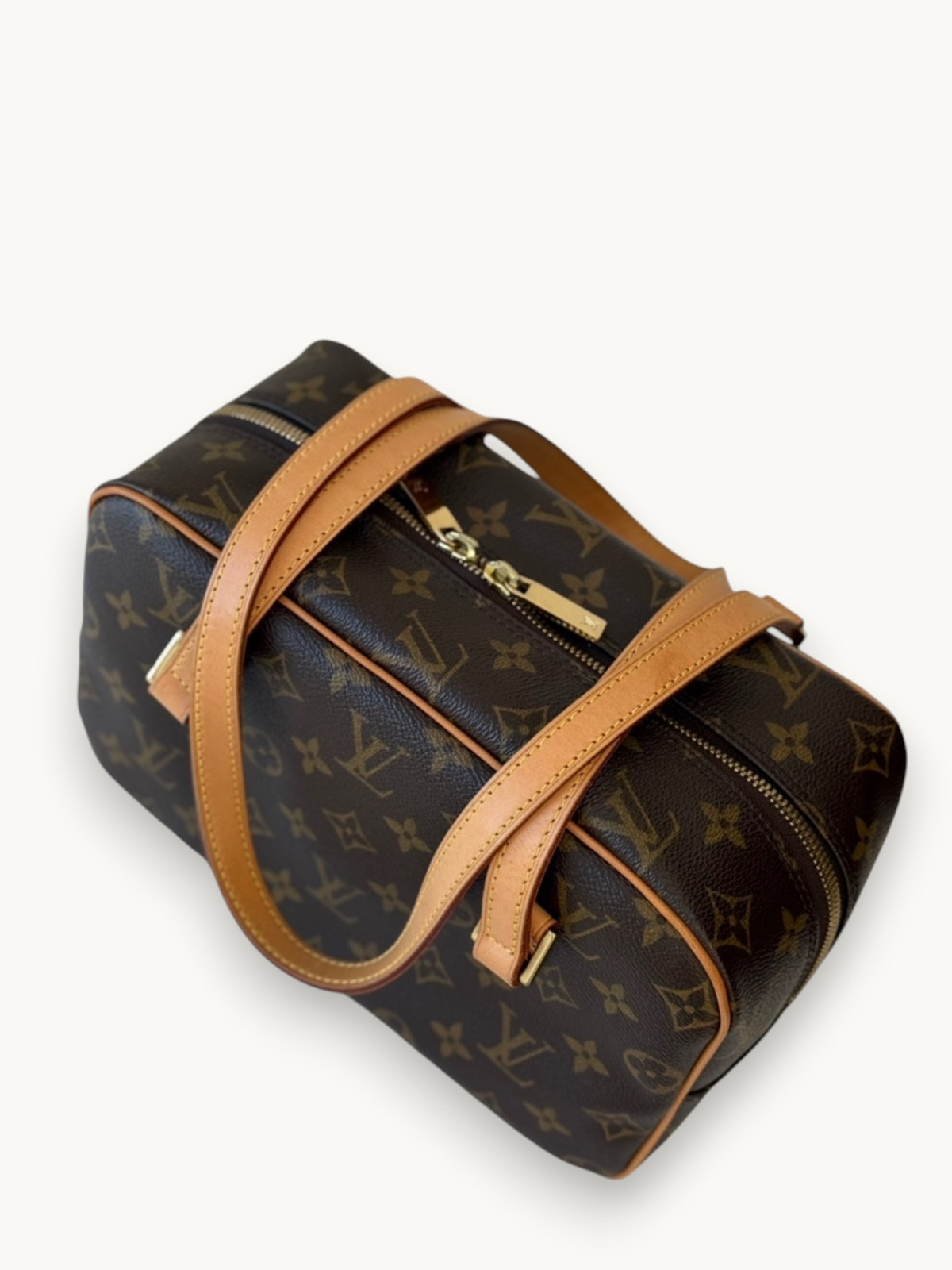 Сумки Louis Vuitton Cite изображение #8