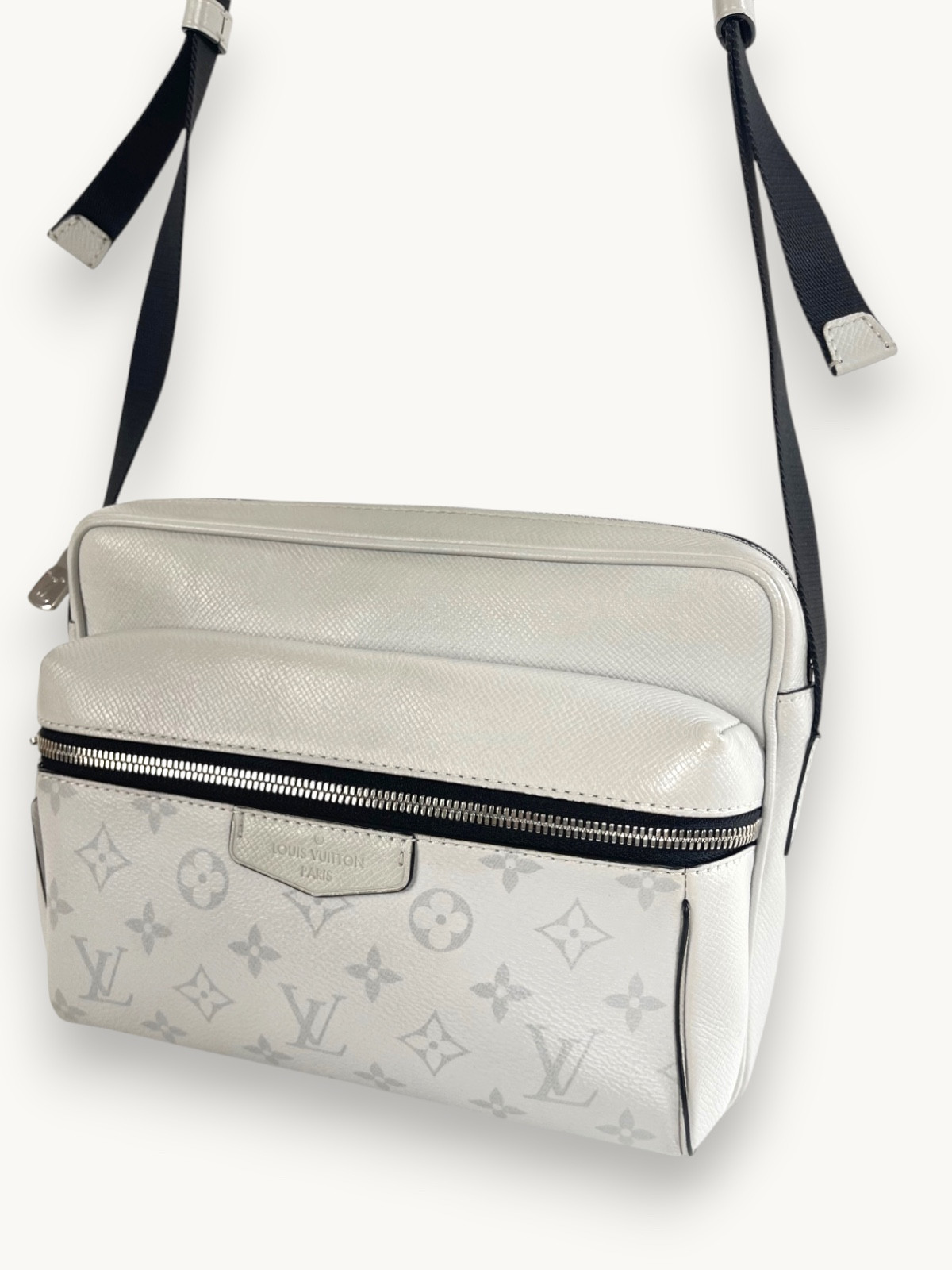 Сумки Louis Vuitton Outdoor изображение #4