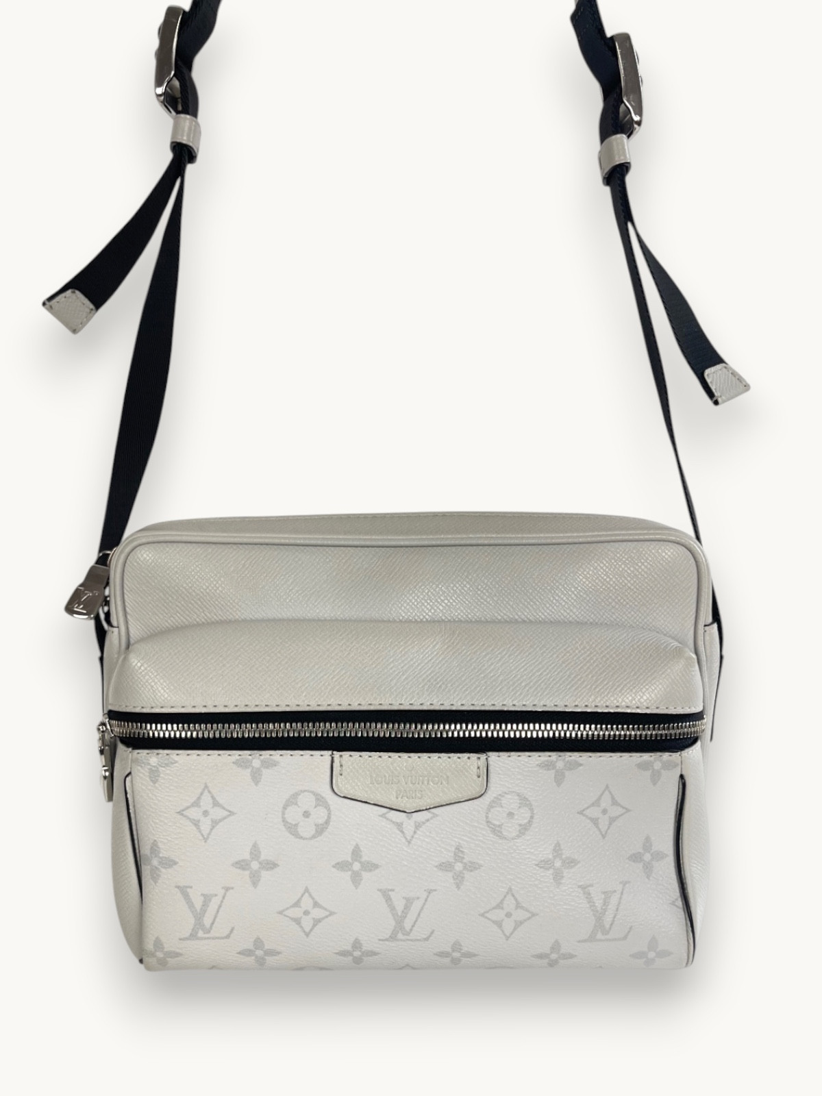 Сумки Louis Vuitton Outdoor изображение #3