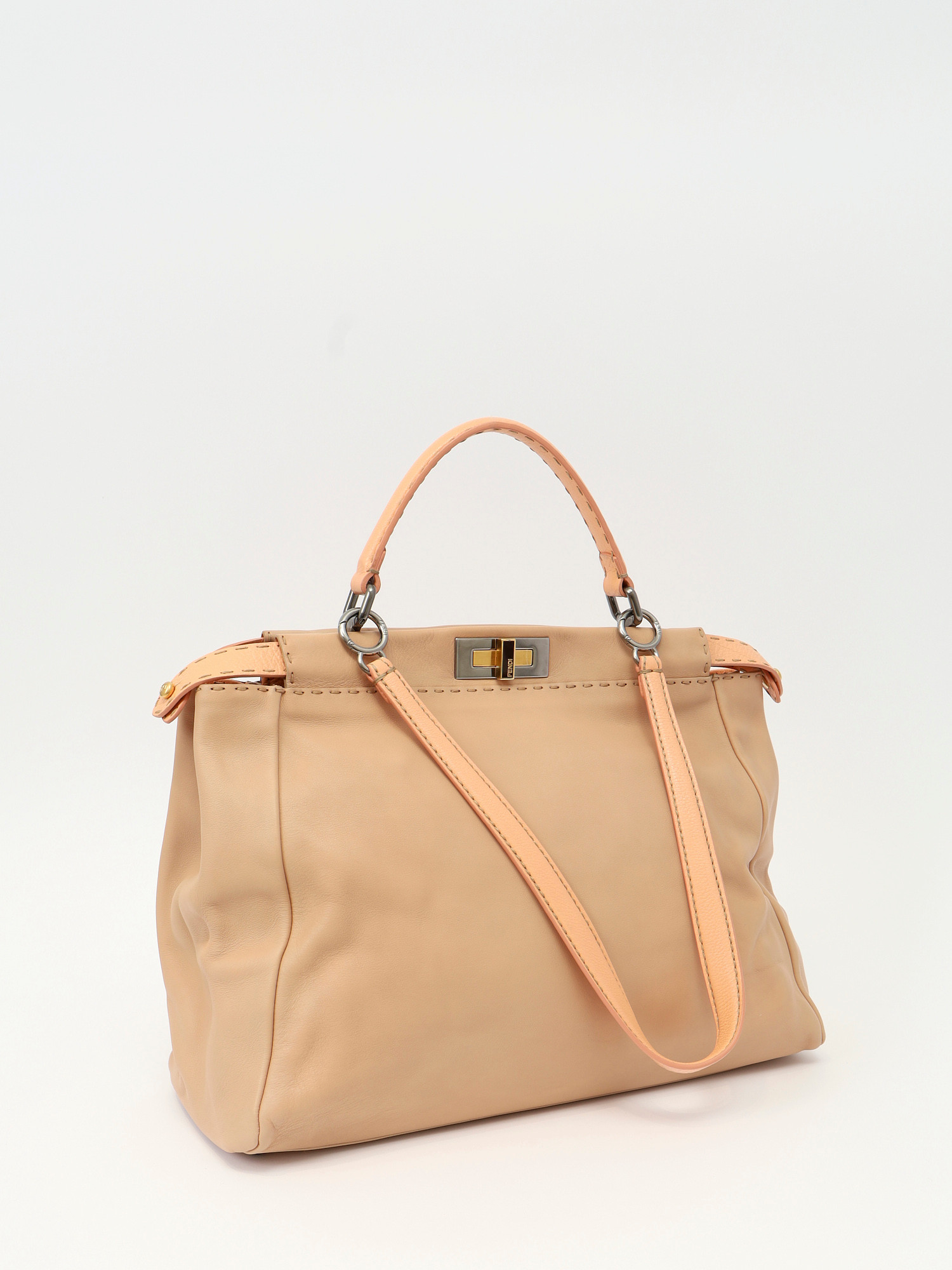 Сумки Fendi Peekaboo изображение #4