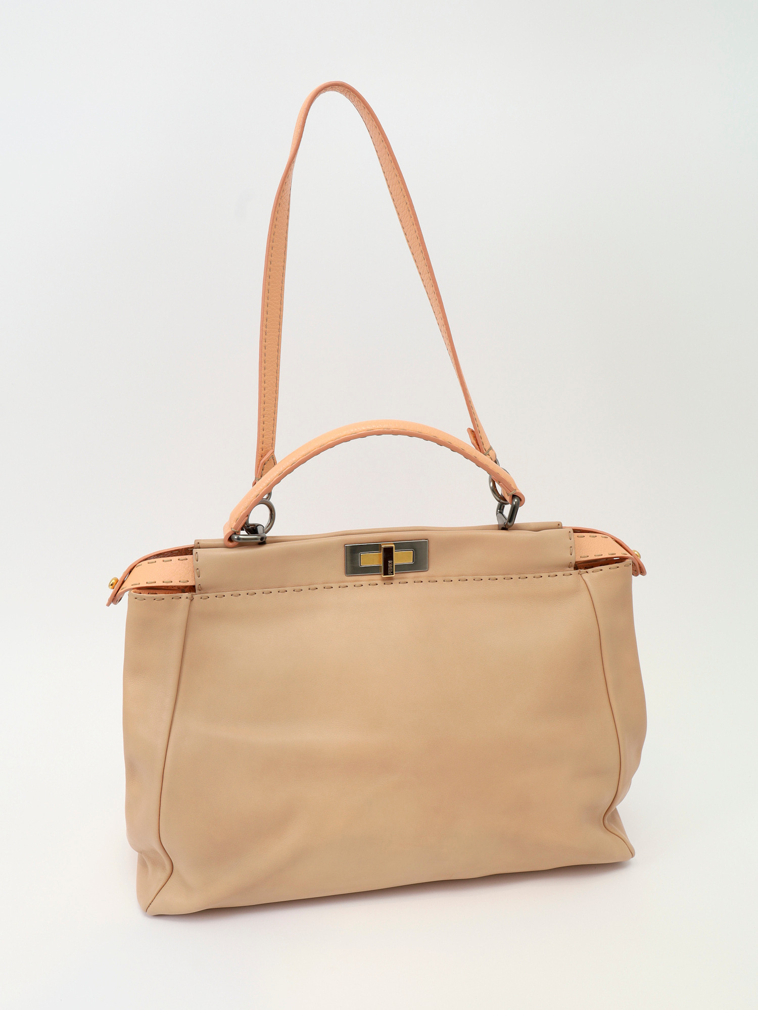Сумки Fendi Peekaboo изображение #5