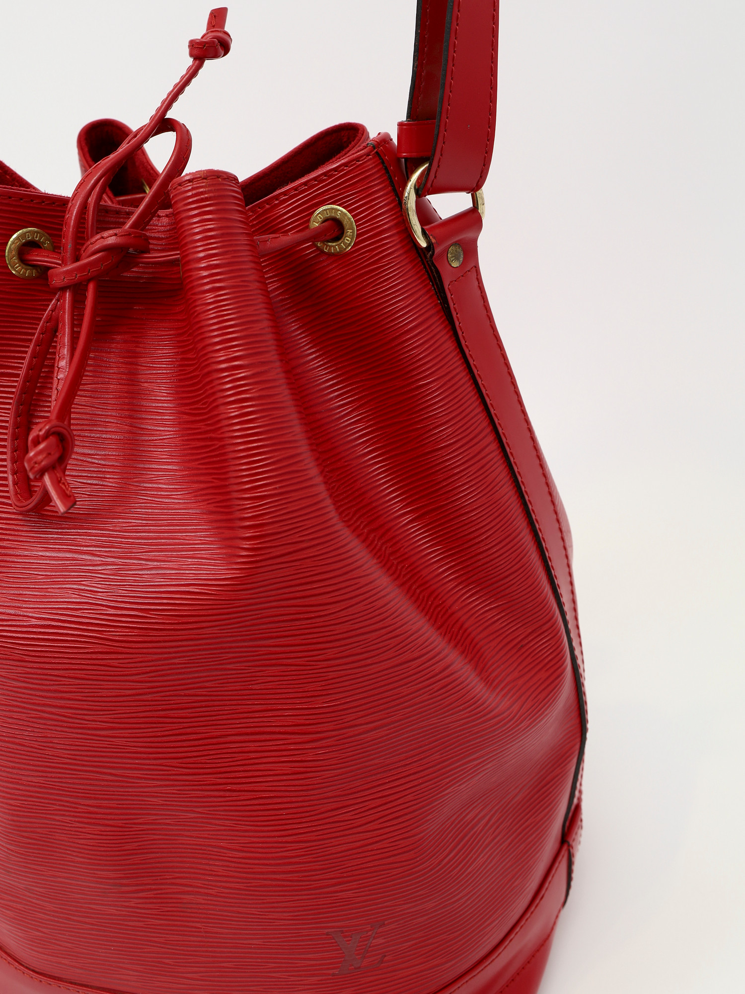 Сумки Louis Vuitton Noe изображение #8