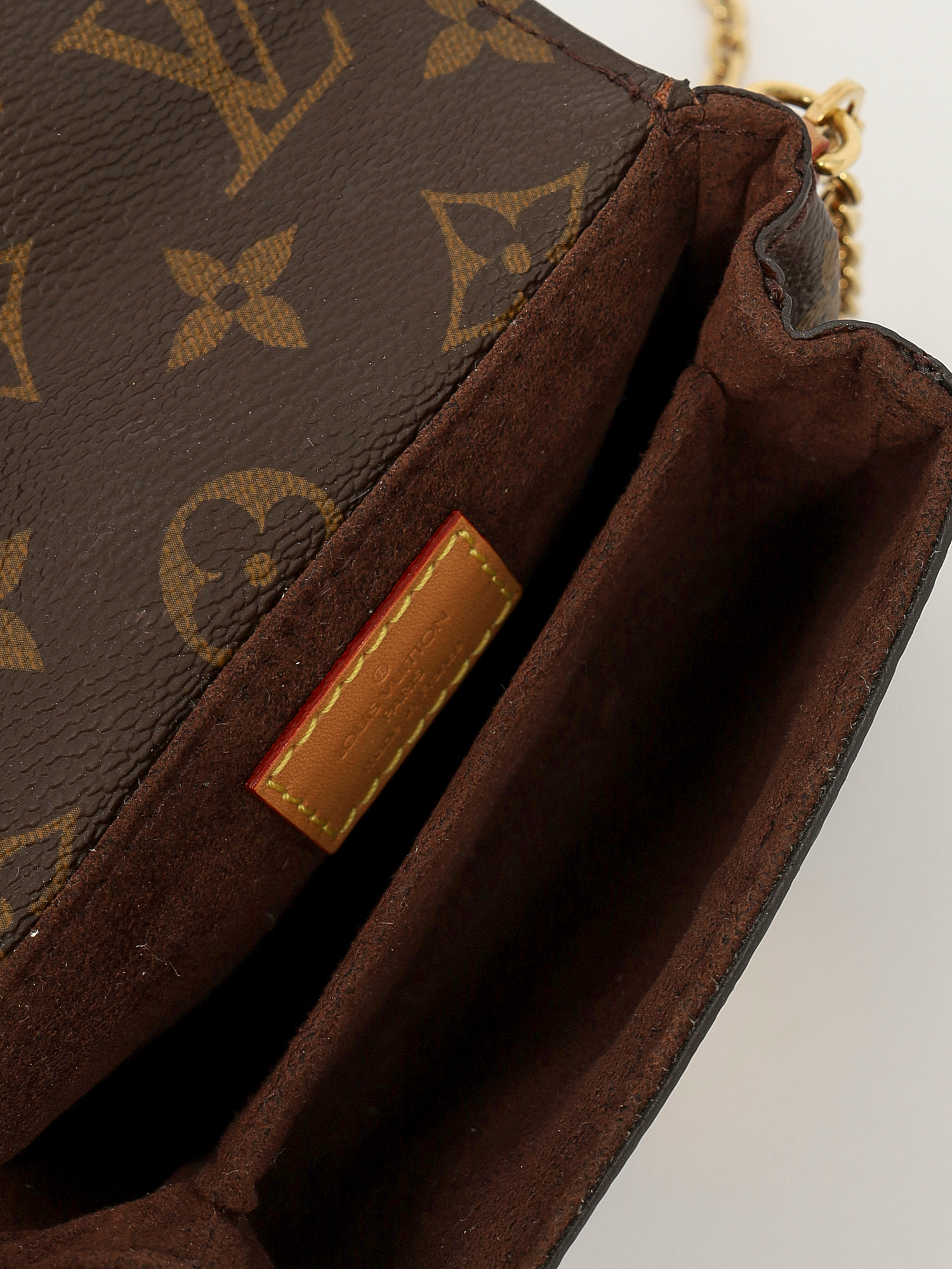 Сумки Louis Vuitton Pochette Metis изображение #11