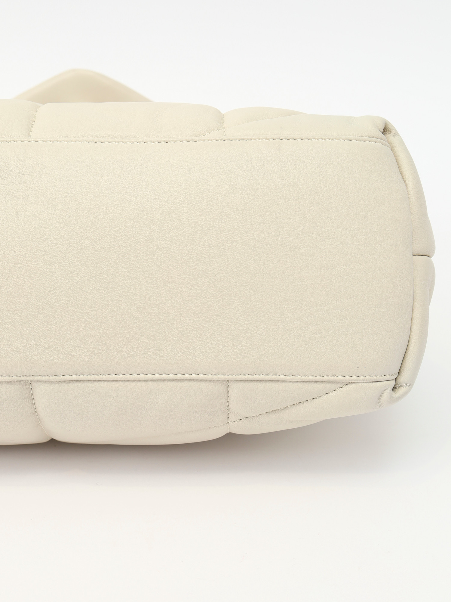 Сумки Saint Laurent LouLou изображение #10