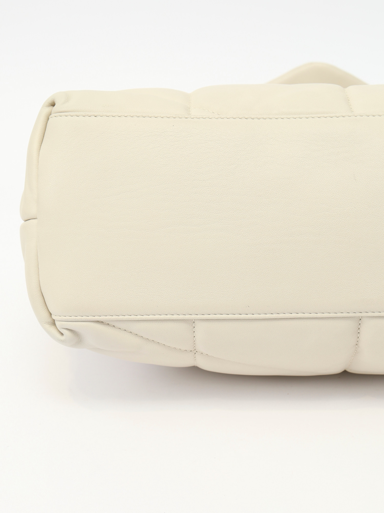 Сумки Saint Laurent LouLou изображение #9