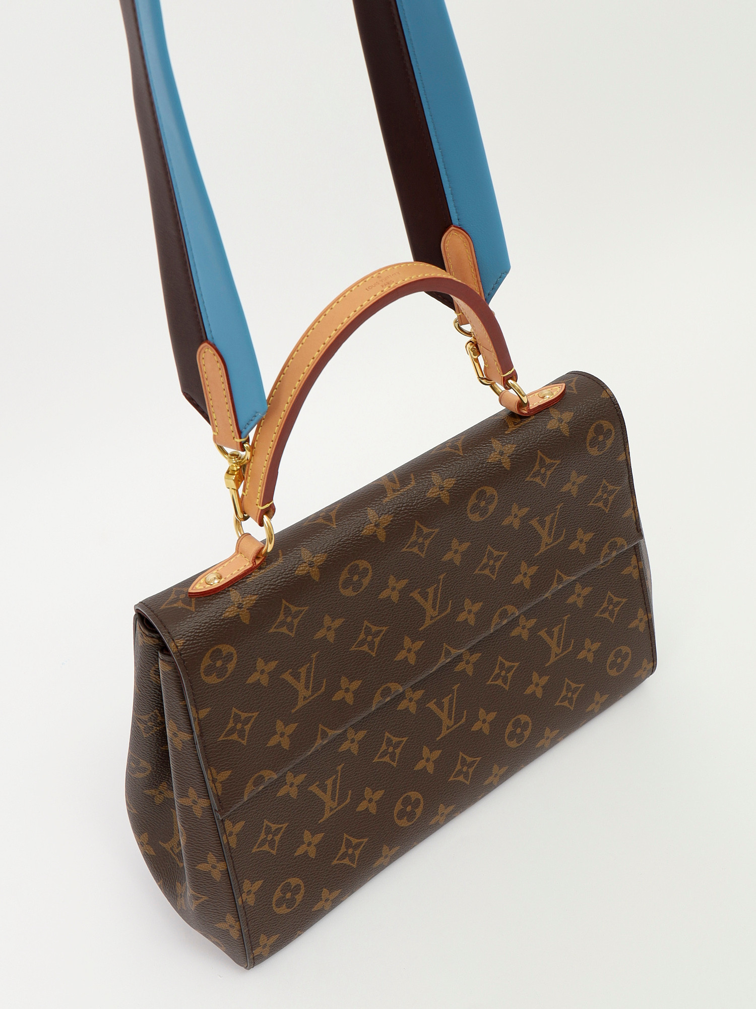 Сумки Louis Vuitton Cluny изображение #5