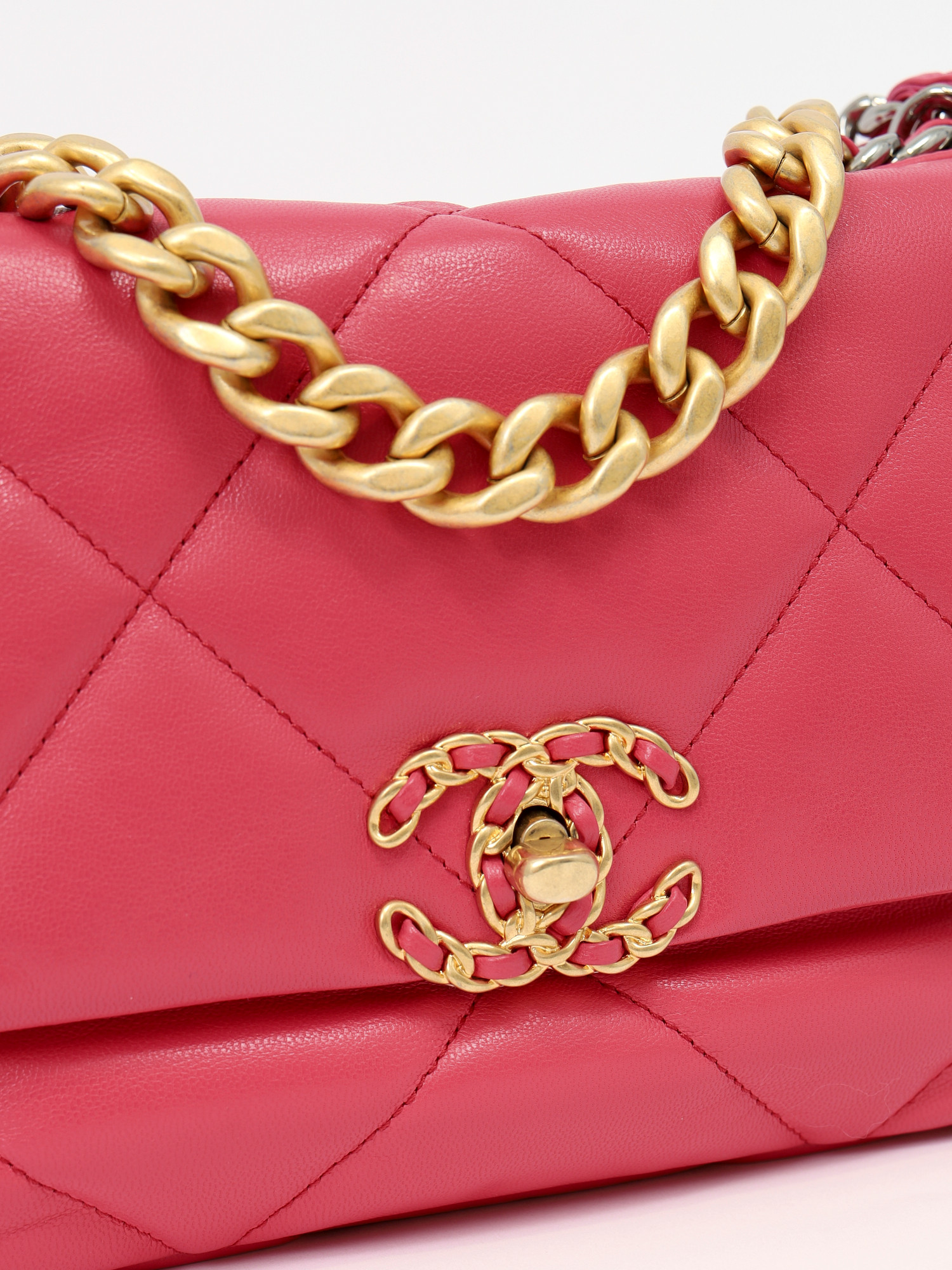 Сумки Chanel 19 изображение #6