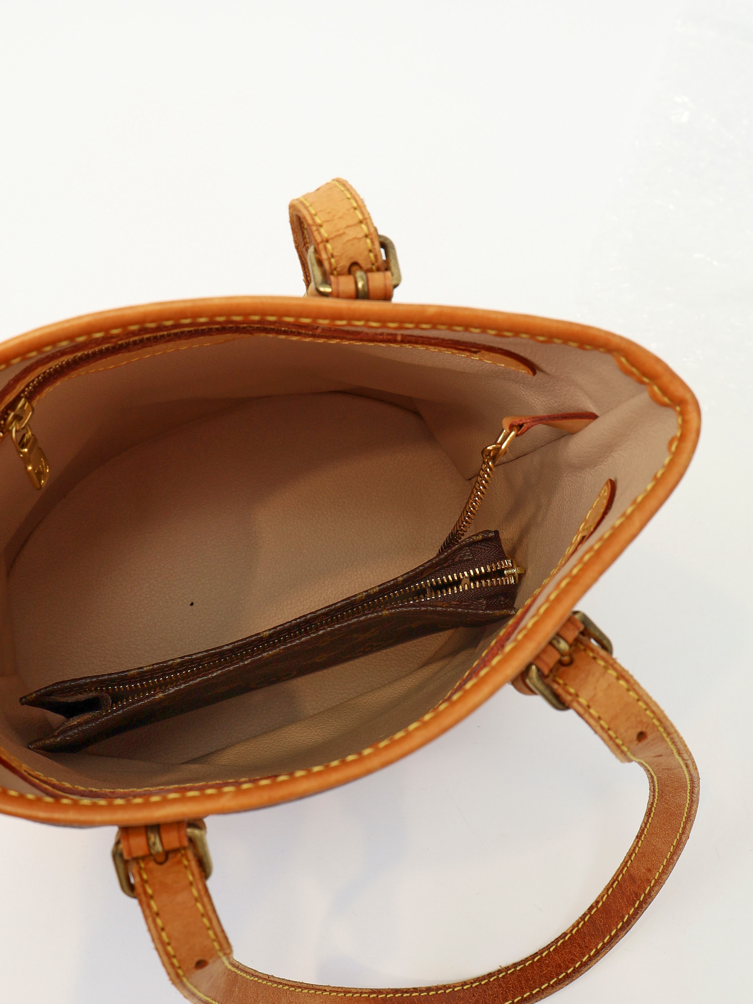 Сумки Louis Vuitton Petit Bucket изображение #10