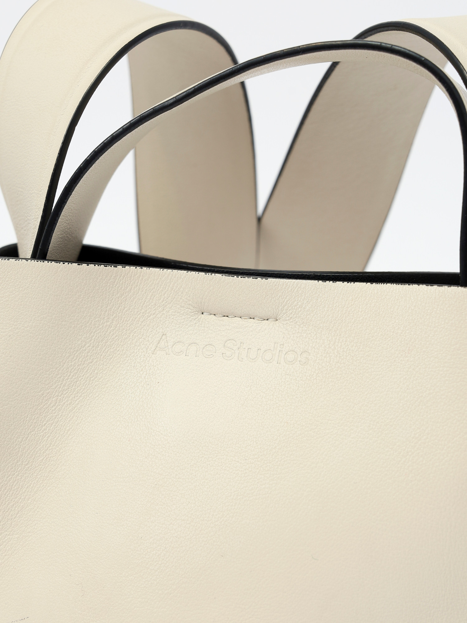Сумки Acne Studios Musubi изображение #6
