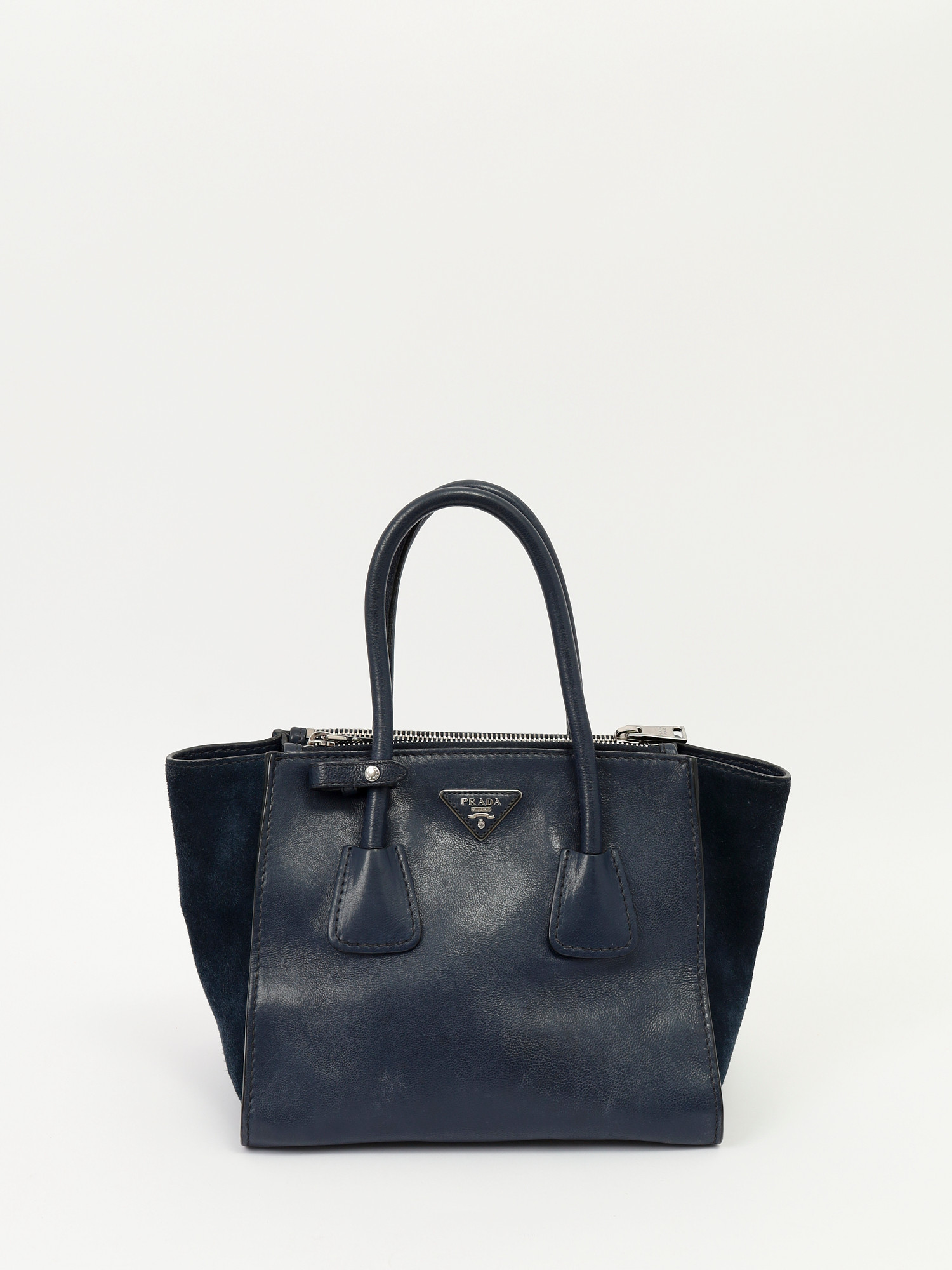 Сумки Prada Twin Pocket изображение #1