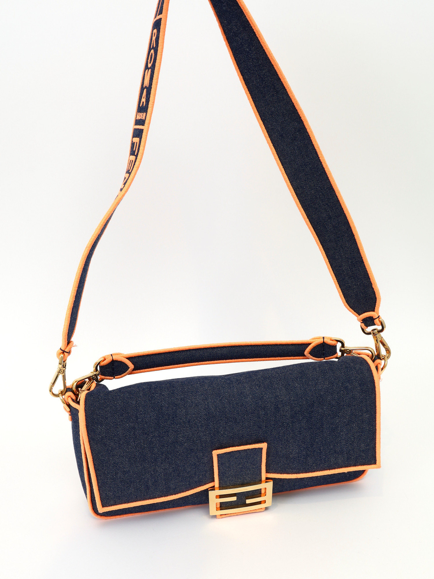 Сумки Fendi Baguette изображение #5