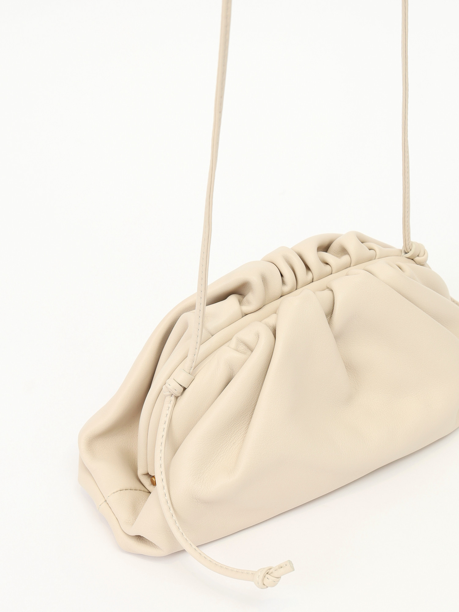 Сумки Bottega Veneta Pouch изображение #6