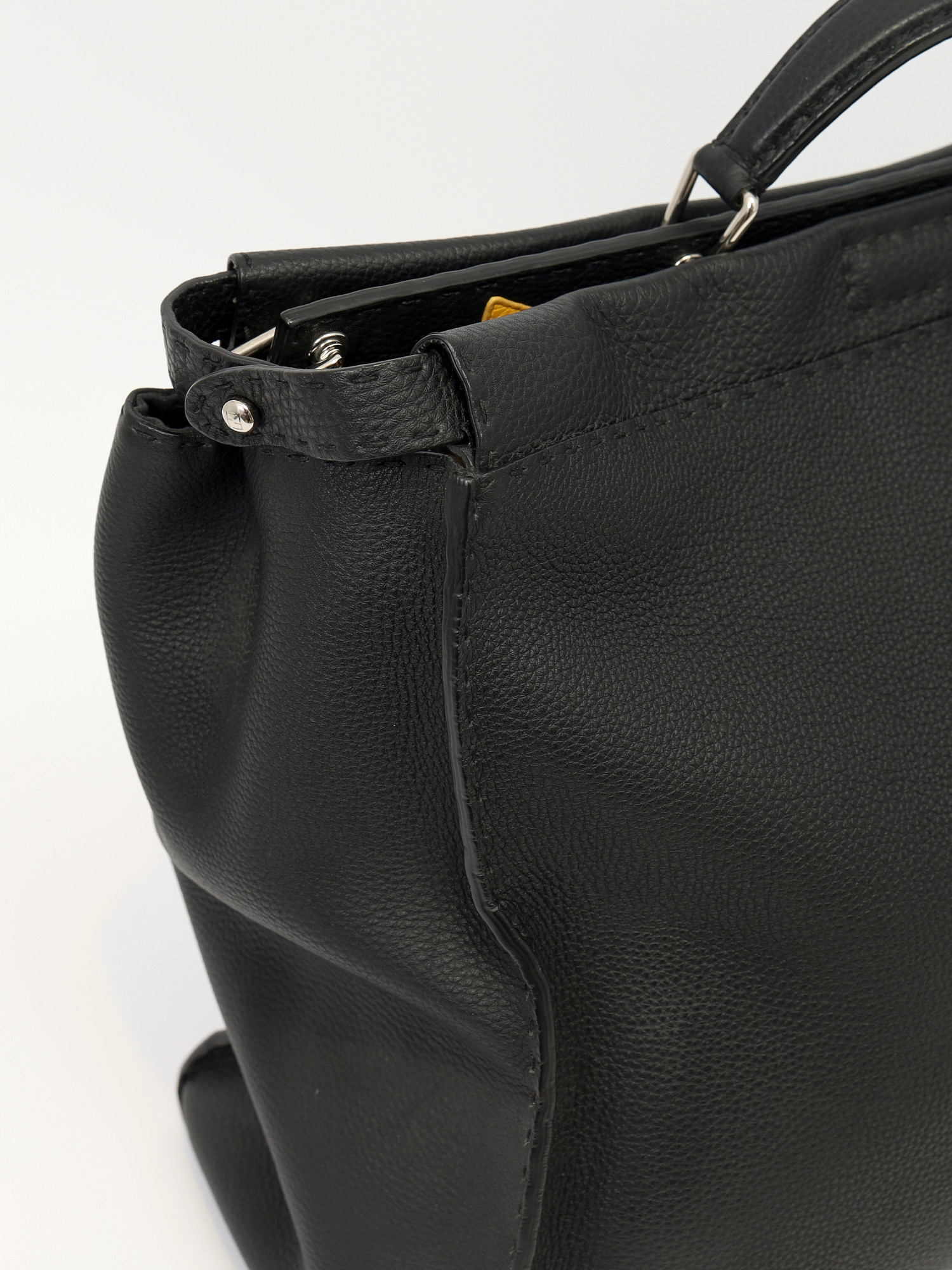 Сумки Fendi Peekaboo изображение #7