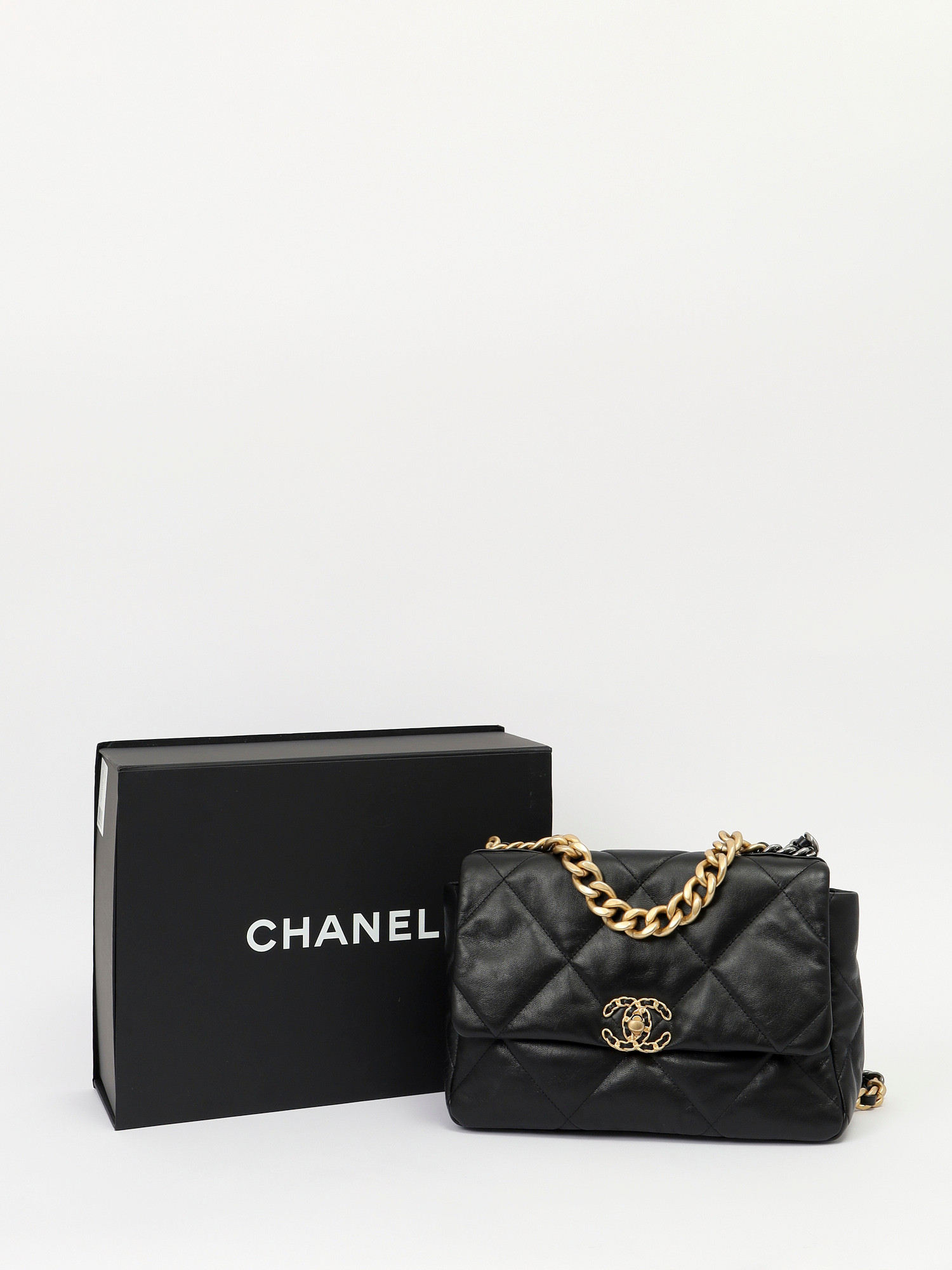 Сумки Chanel 19 изображение #5