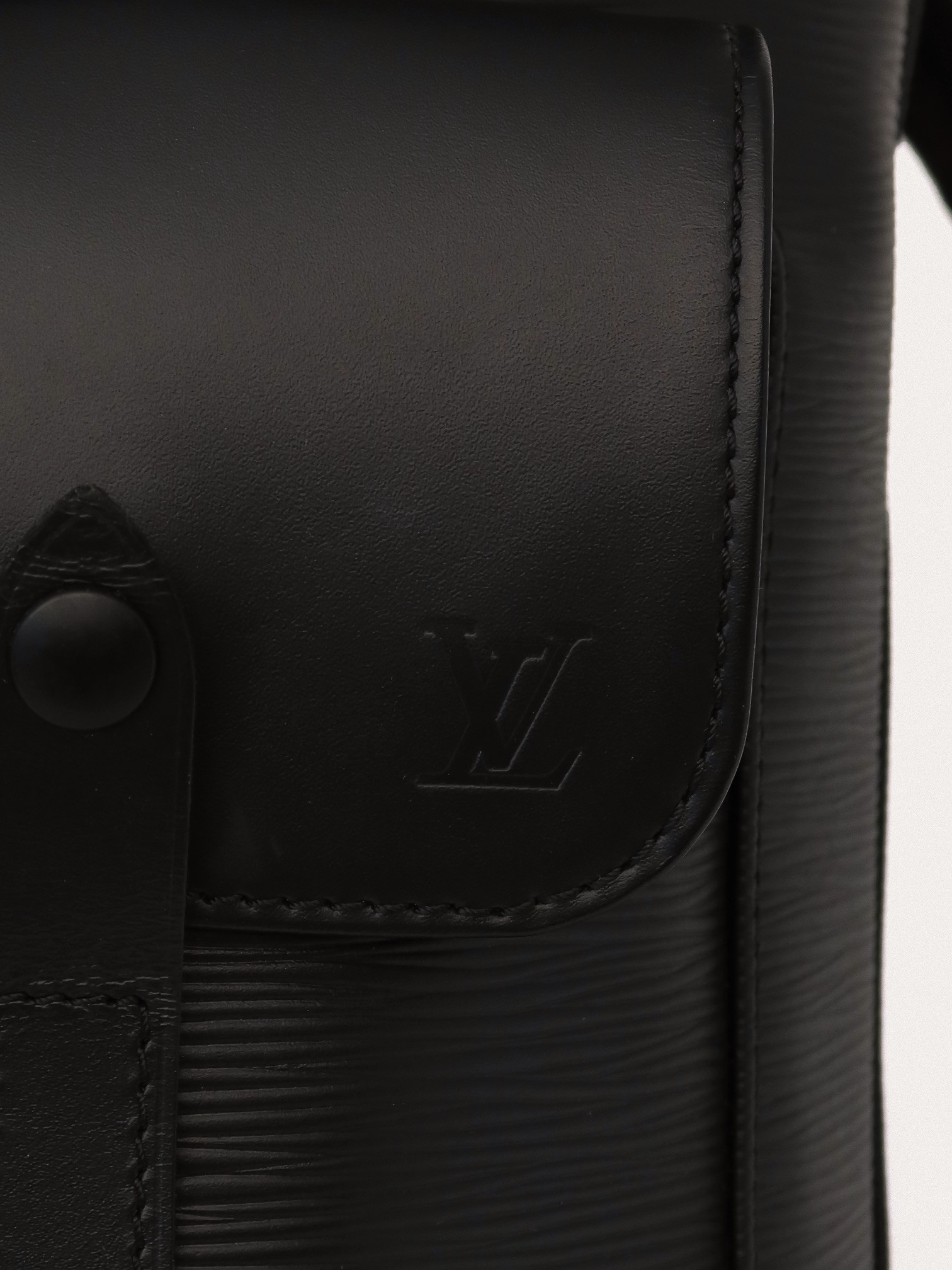 Сумки Louis Vuitton Christopher изображение #8