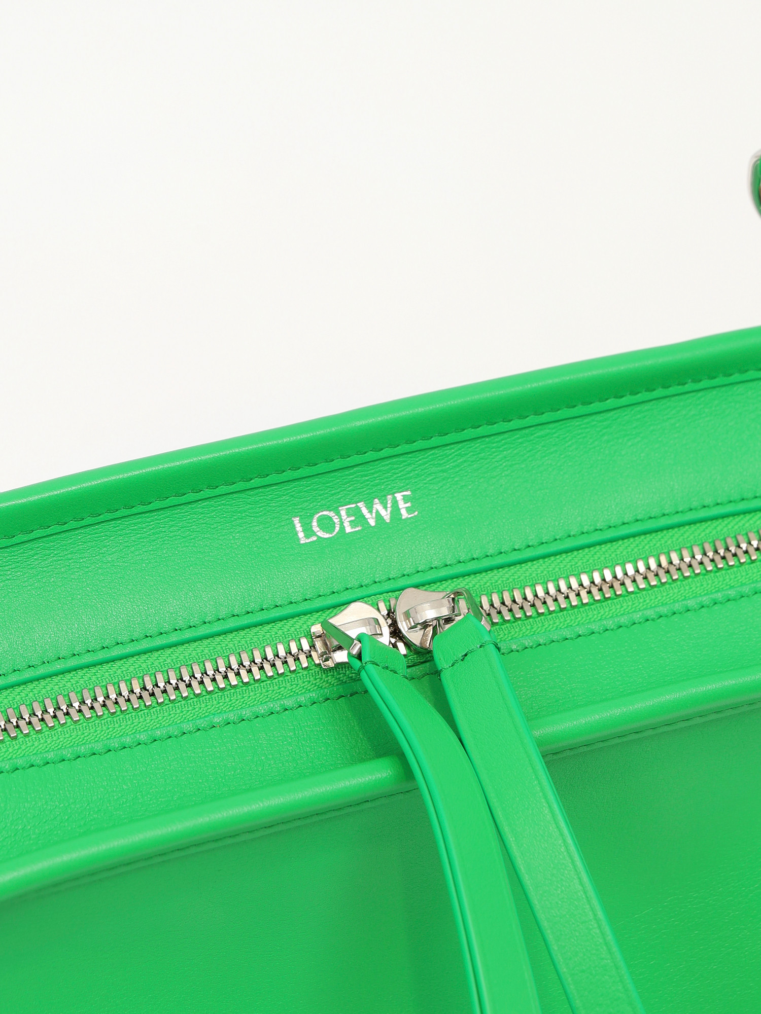 Сумки Loewe Amazona изображение #8