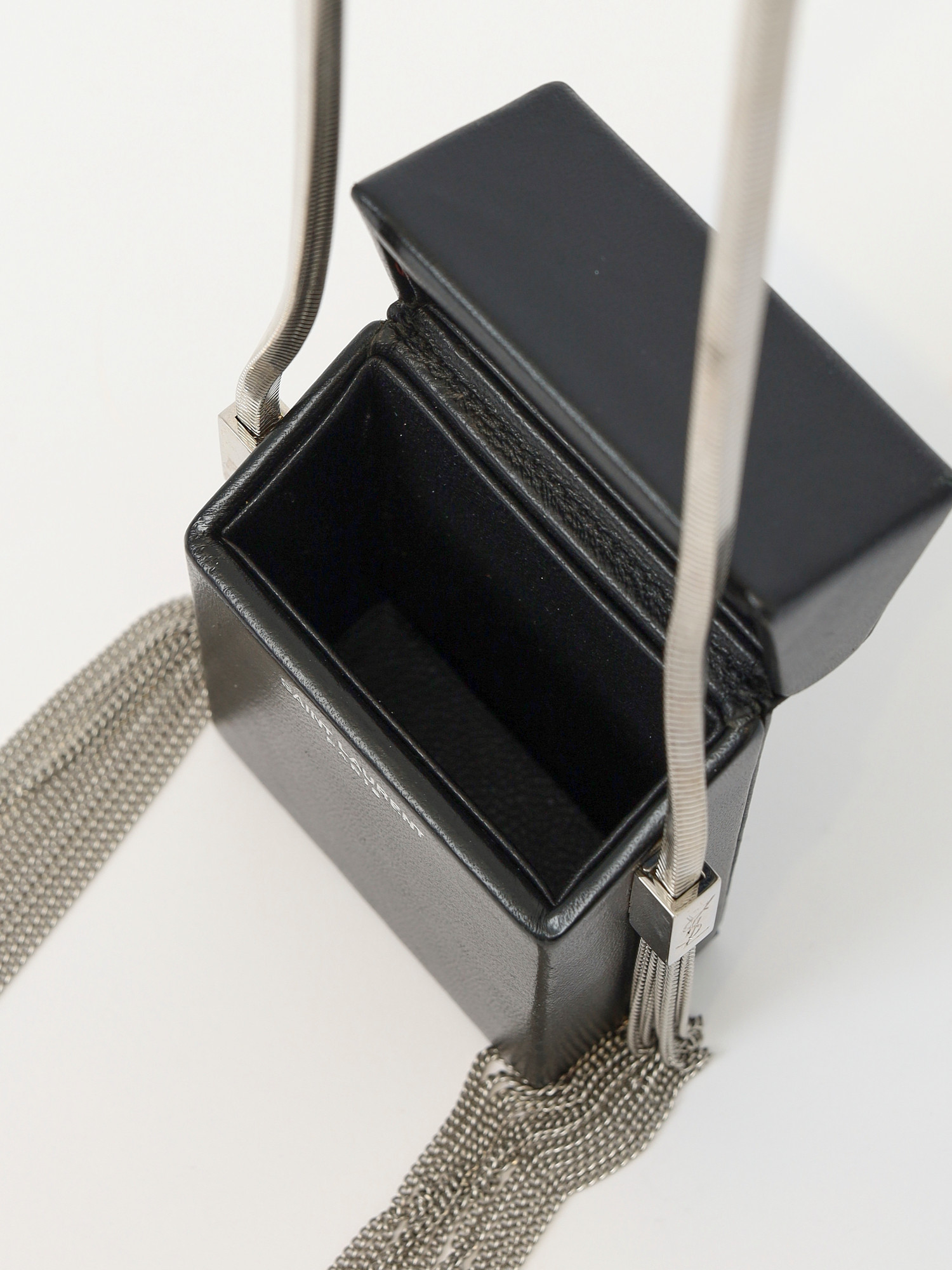 Сумки Saint Laurent Cigarette Box изображение #10