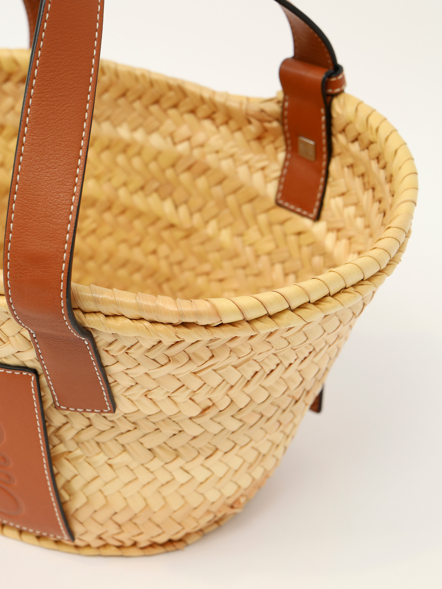 Сумки Loewe Basket изображение #7