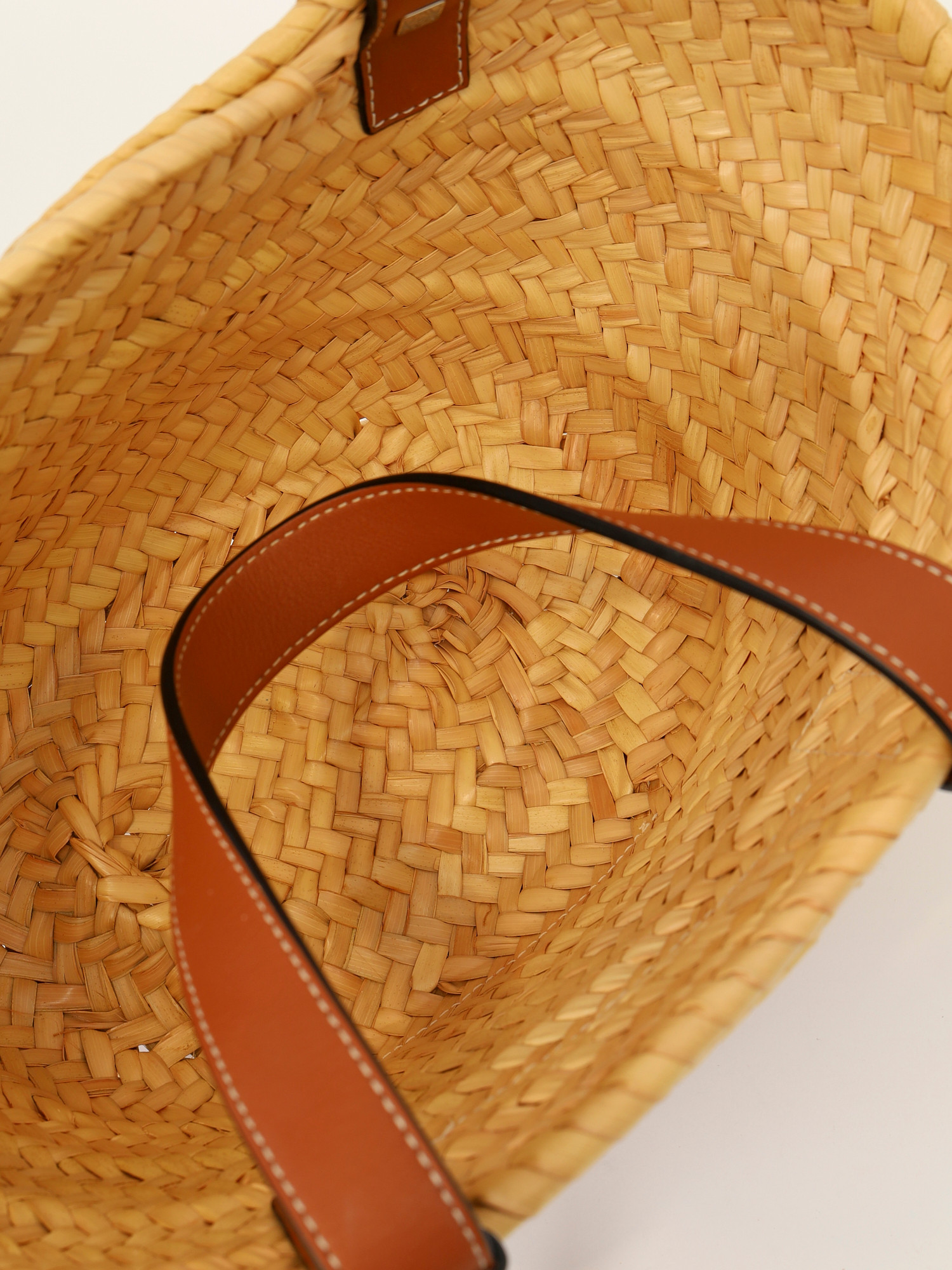 Сумки Loewe Basket изображение #10