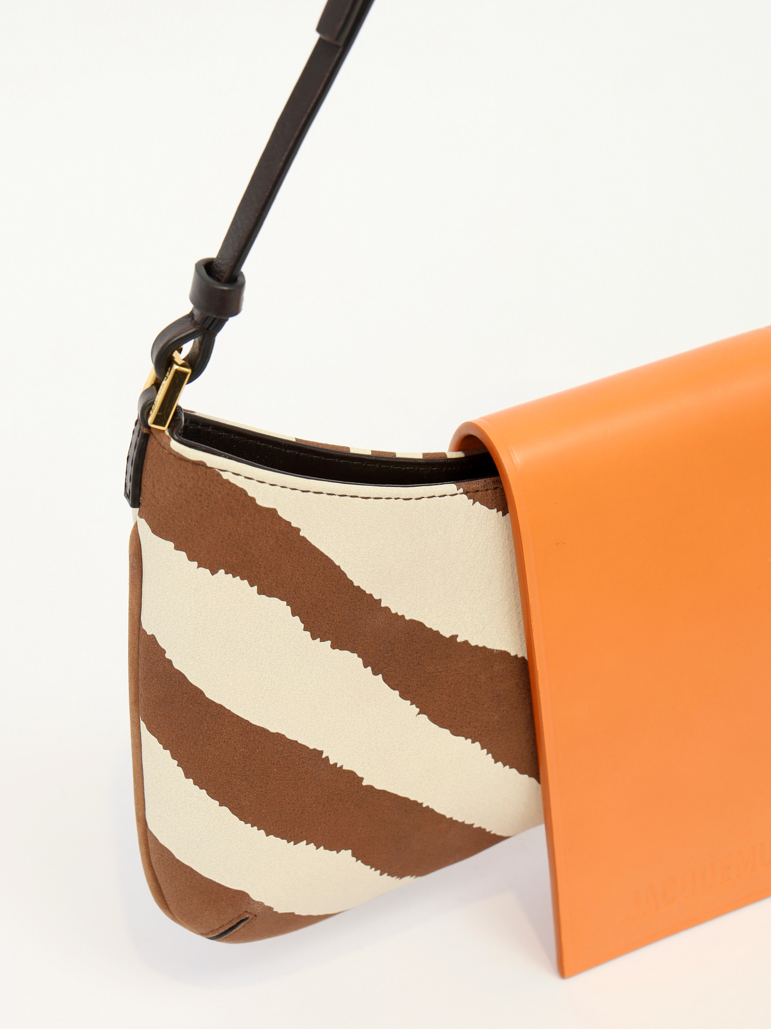 Сумки Jacquemus Le Bisou изображение #6