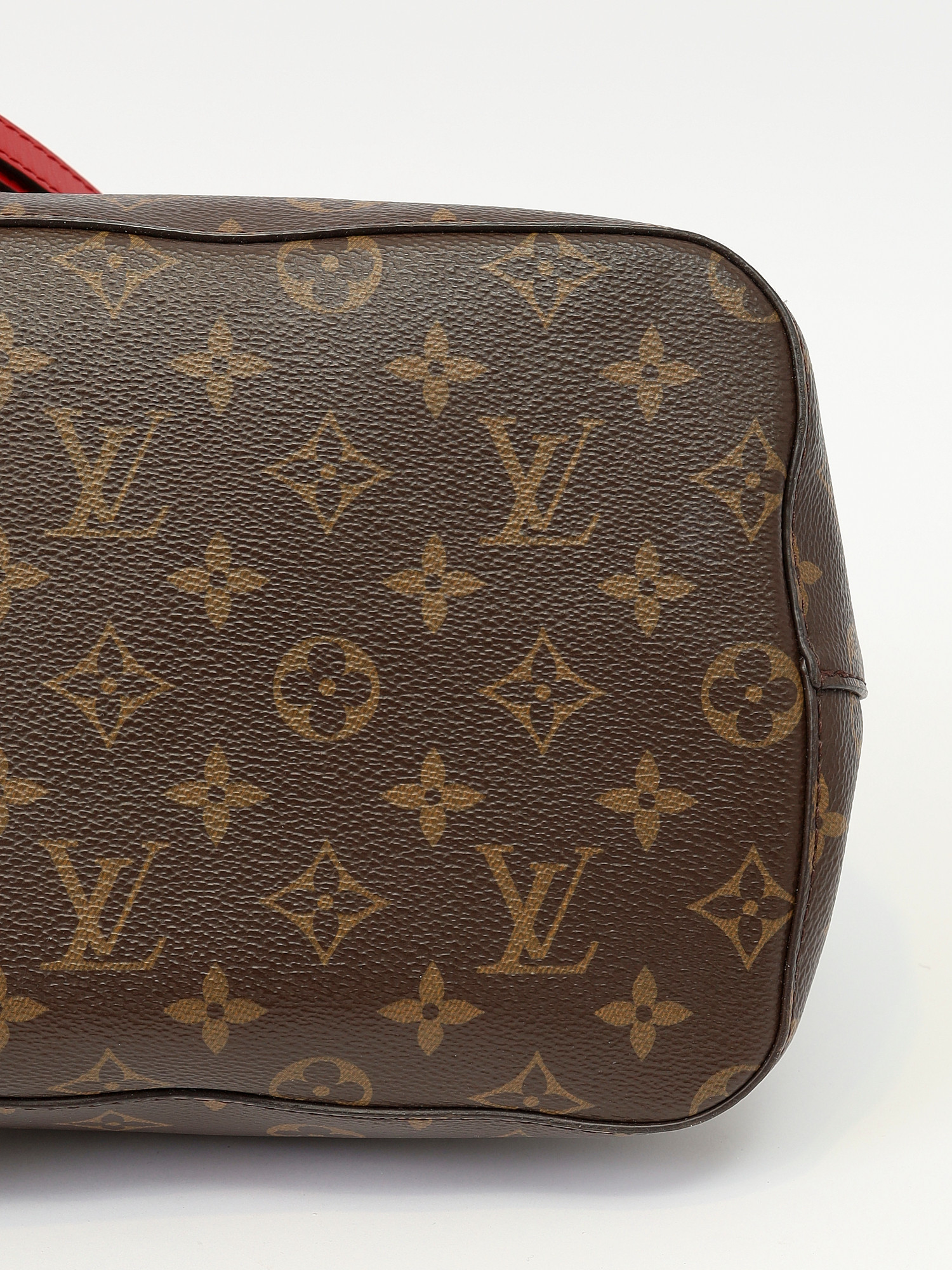 Сумки Louis Vuitton NeoNoe изображение #9