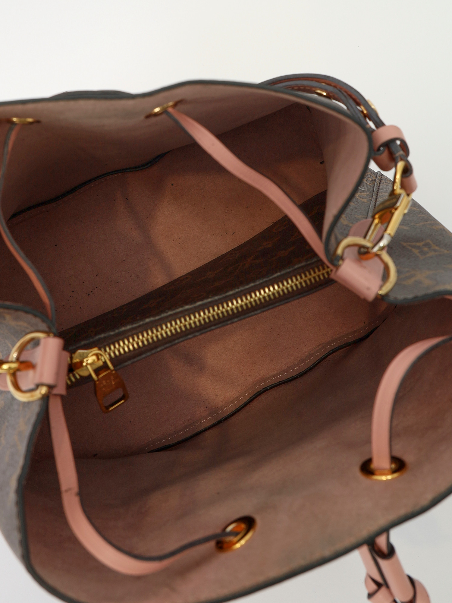 Сумки Louis Vuitton NeoNoe изображение #10