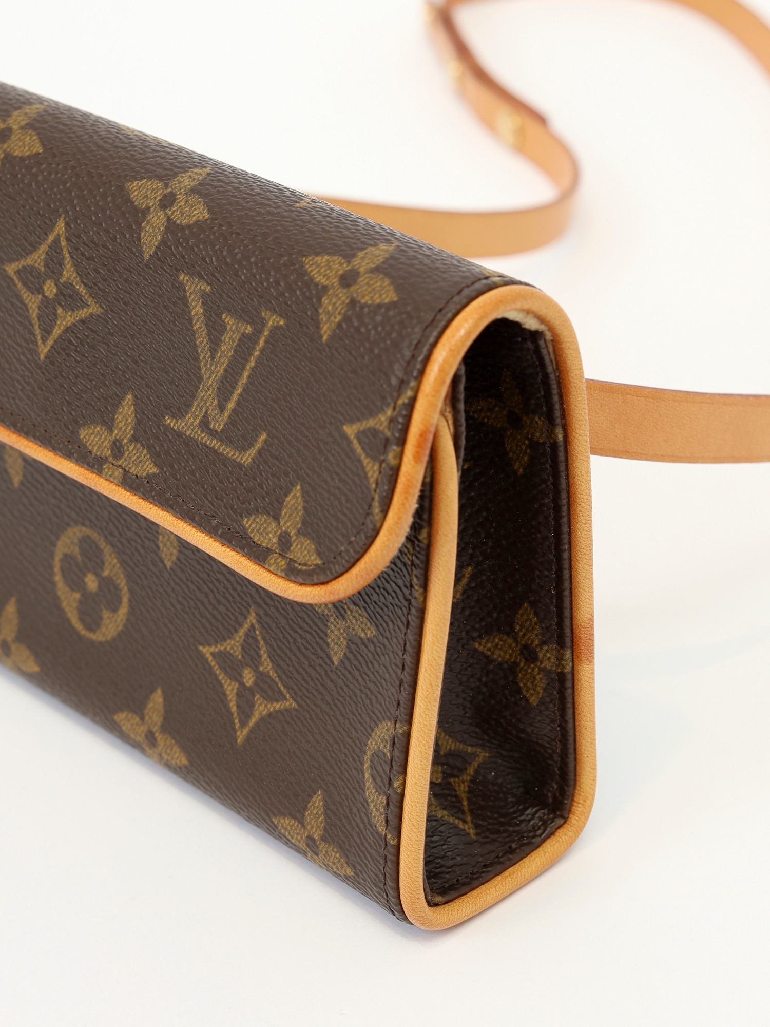 Сумки Louis Vuitton Florentine изображение #6