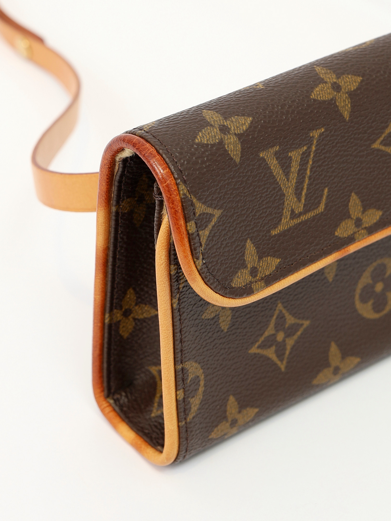 Сумки Louis Vuitton Florentine изображение #5