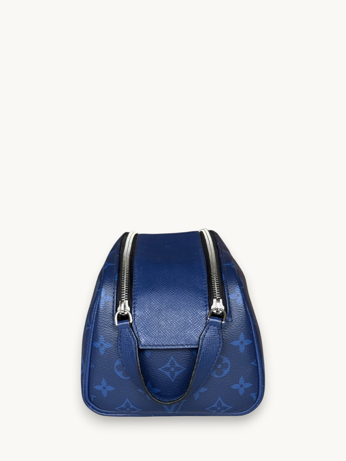 Аксессуары Louis Vuitton Dopp Kit изображение #4