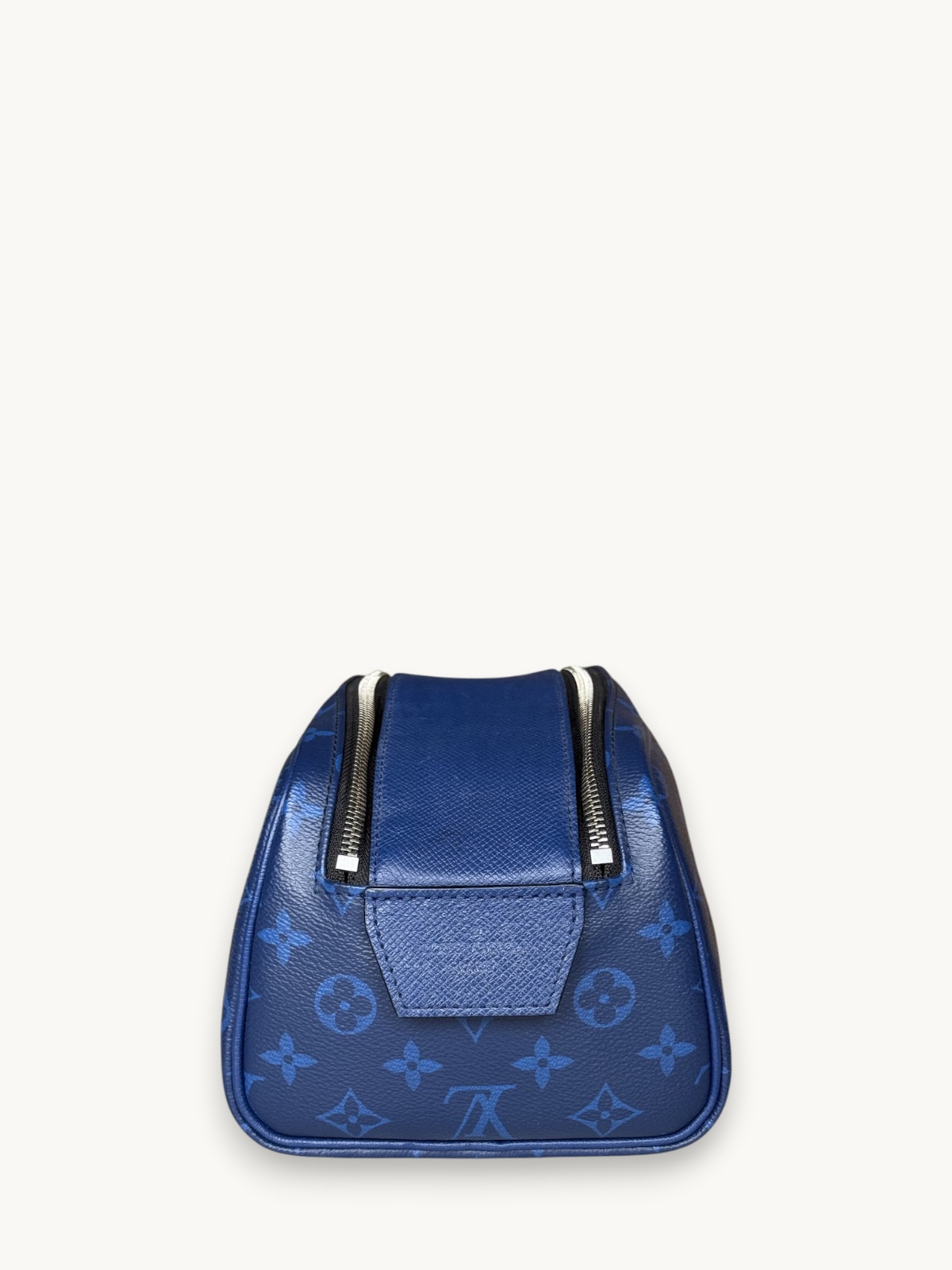 Аксессуары Louis Vuitton Dopp Kit изображение #3