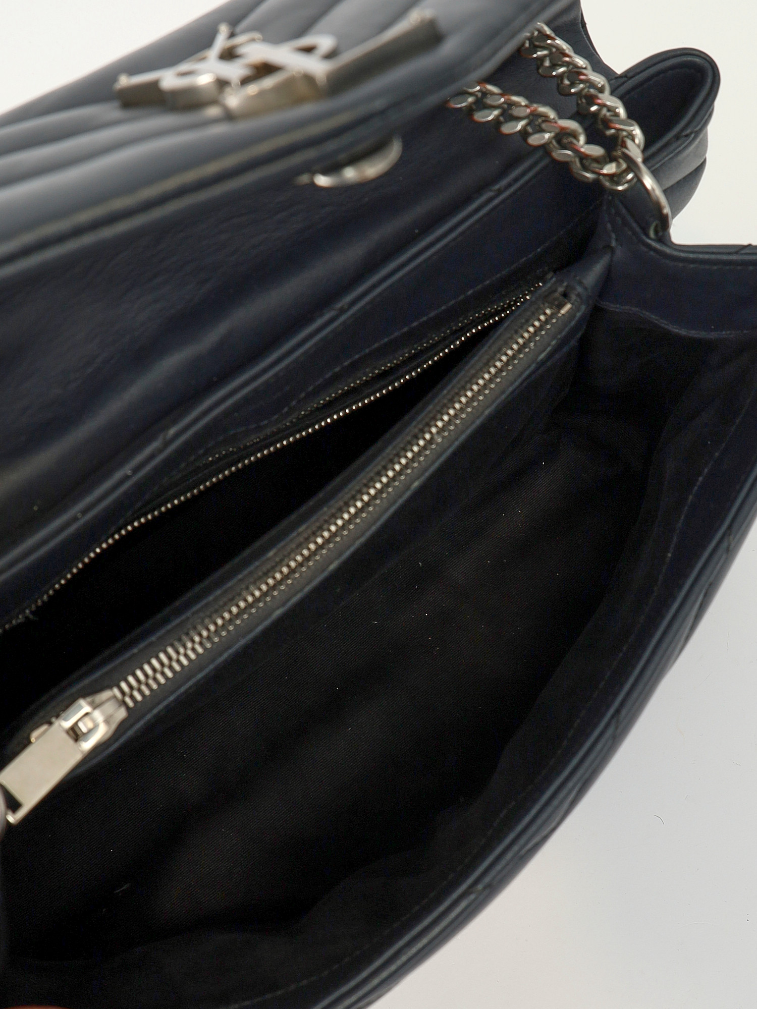Сумки Saint Laurent LouLou изображение #11