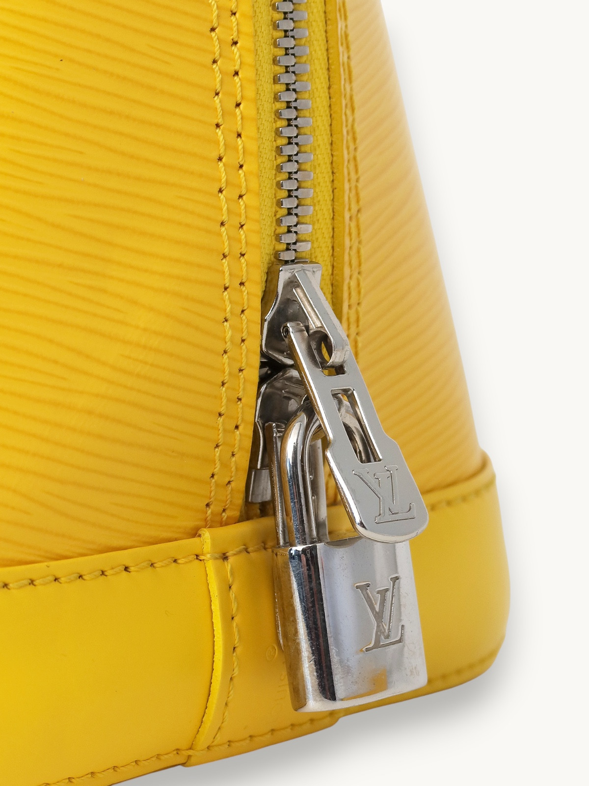 Сумки Louis Vuitton Alma изображение #9