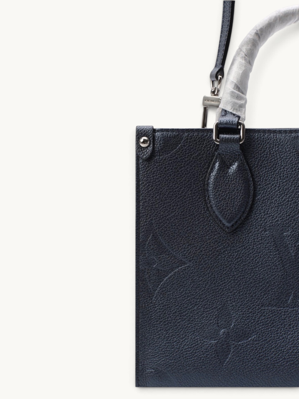 Сумки Louis Vuitton OntheGo изображение #5