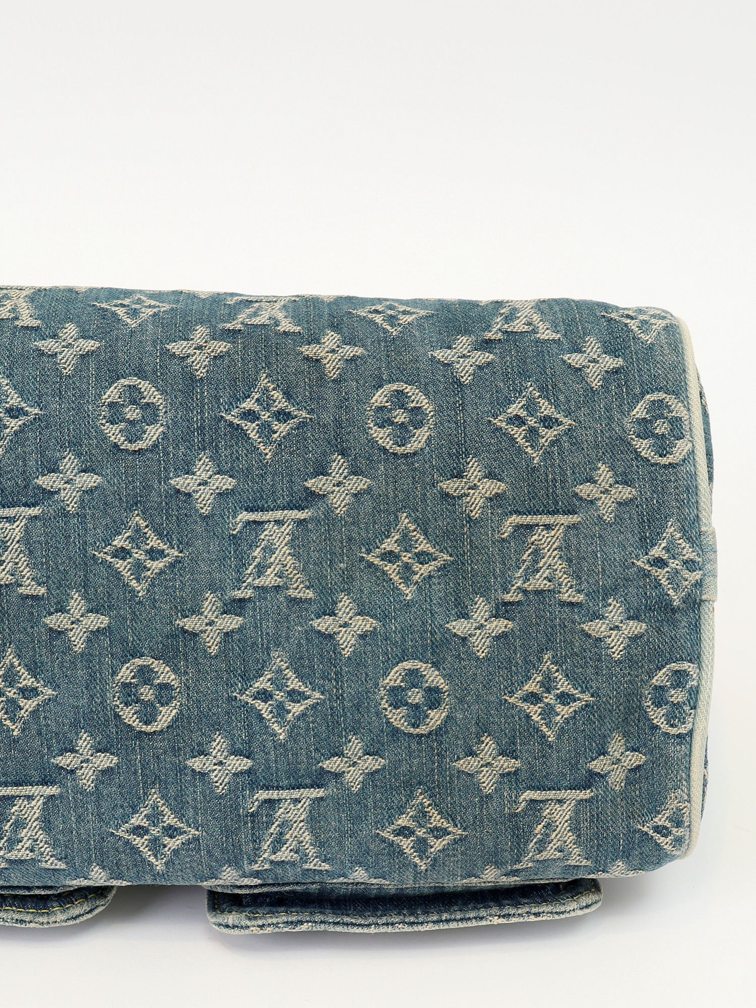 Сумки Louis Vuitton Neo Speedy изображение #9